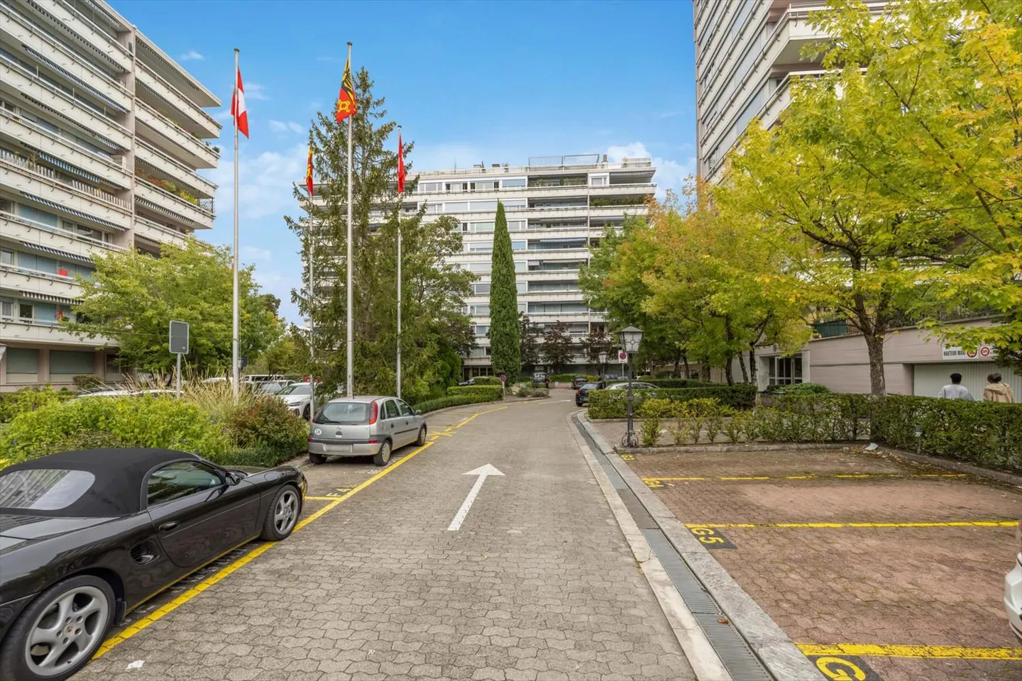 Spacieux appartement de 5.5 pièces haut en étage avec vue dégagée - Photo 13 sur 13