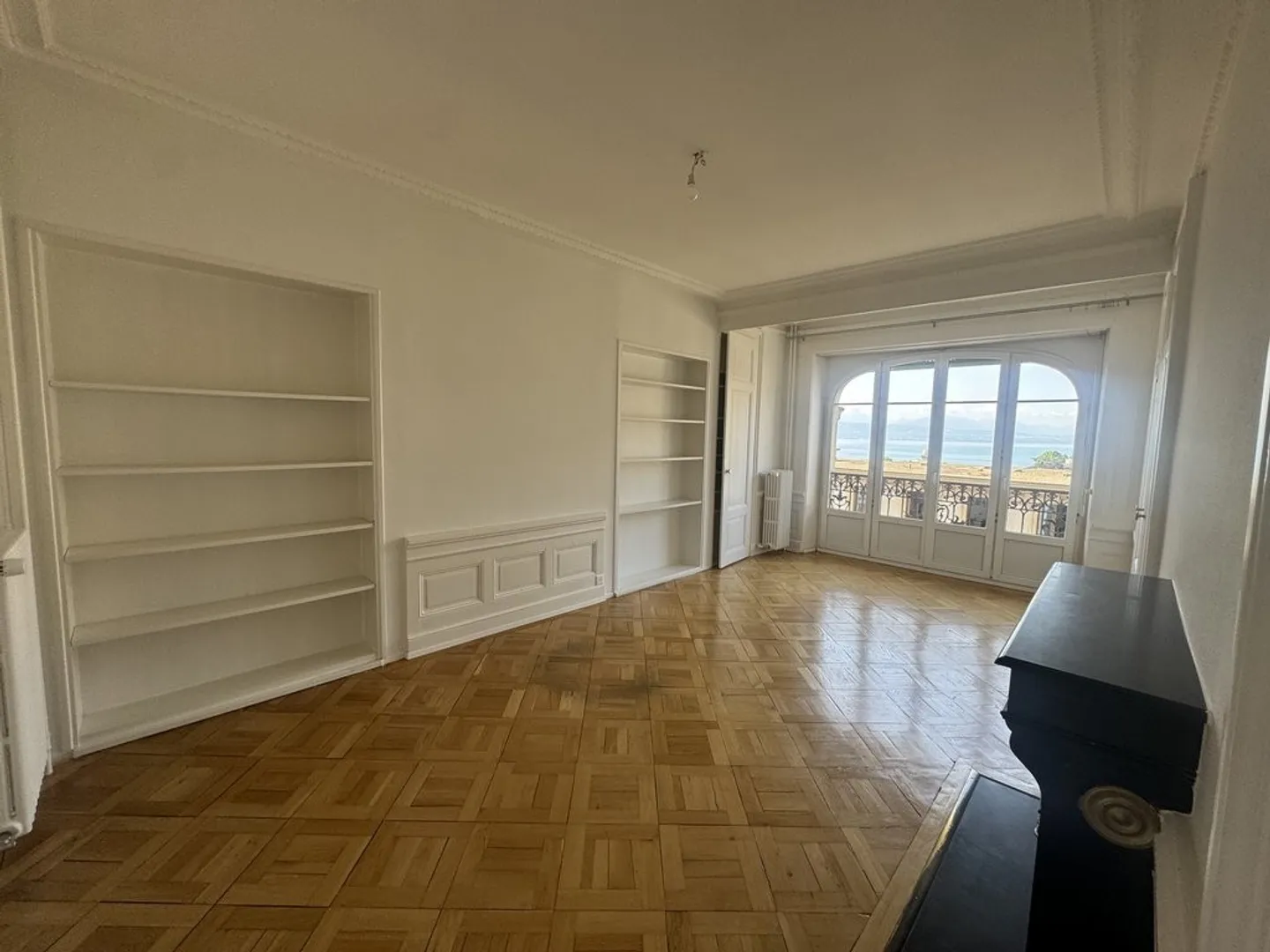 Charmante Wohnung mit Seeblick - Foto 1 von 8