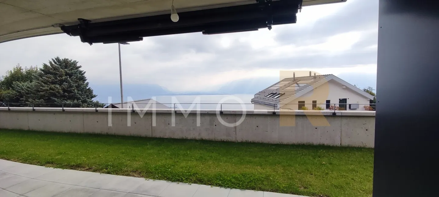 Magnificent 4.5-room apartment with a view of the lake and mountains - Photo 6 of 10