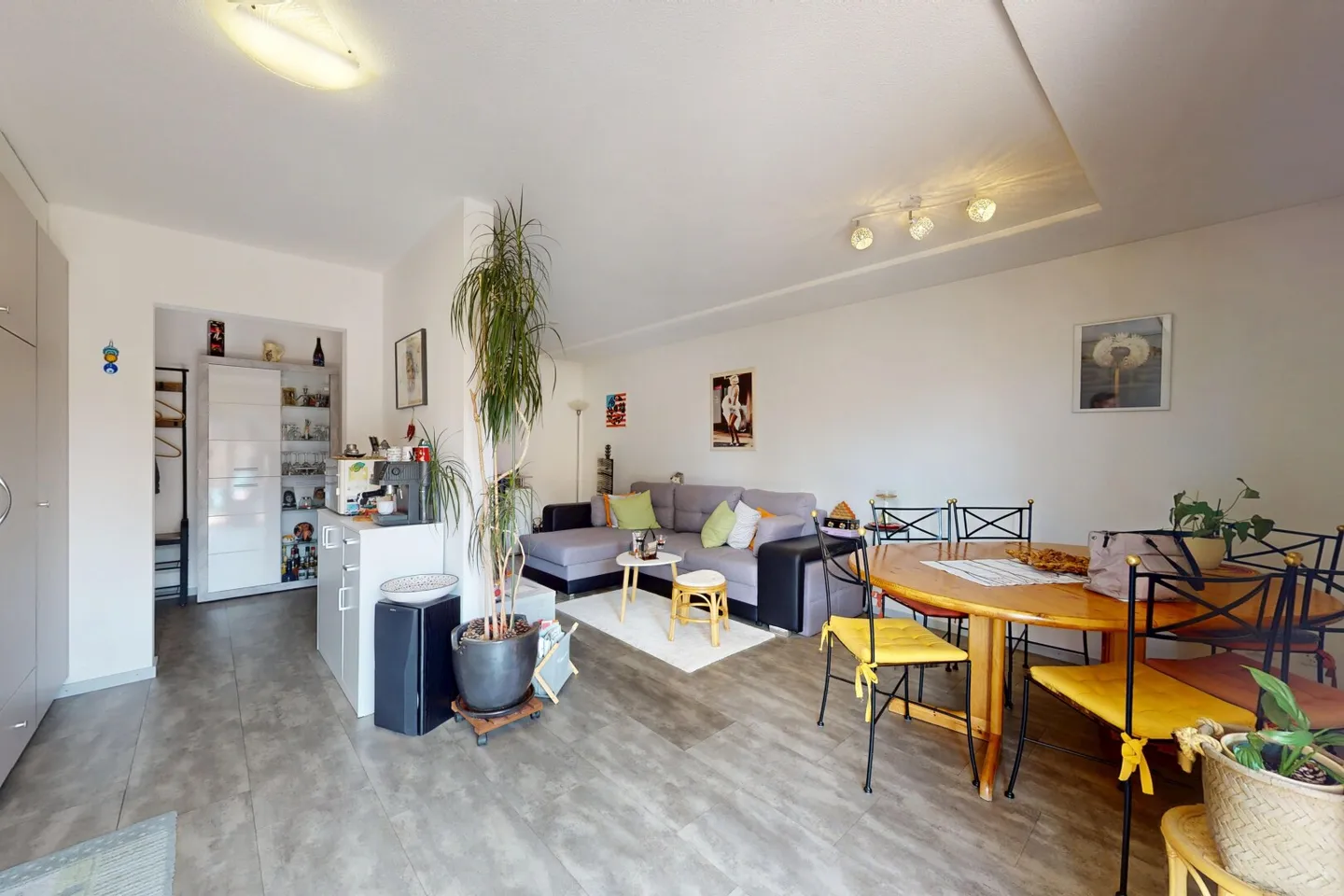 Charming Apartment in Villariaz - Photo 3 of 5