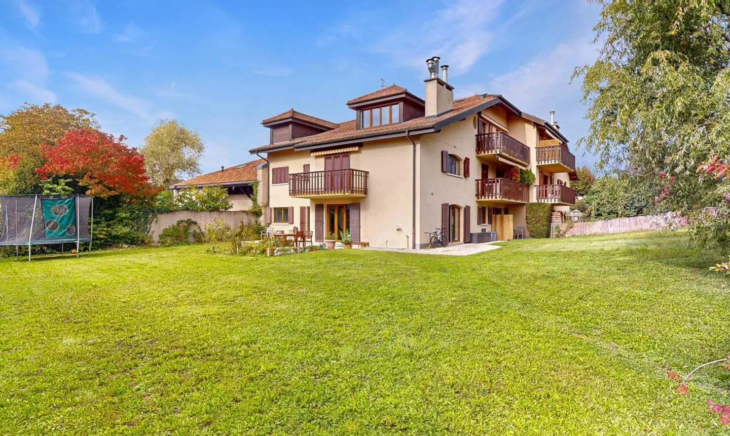 Helles Duplex mit großem Privatgarten - Foto 2 von 11