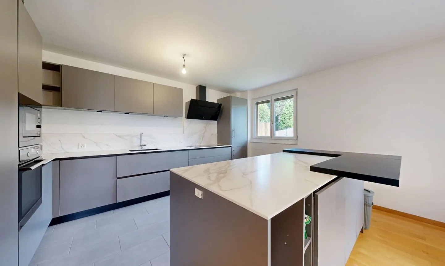 Helles Duplex mit großem Privatgarten - Foto 5 von 11