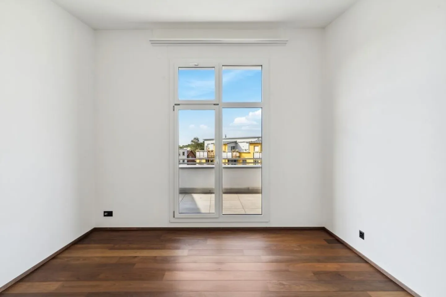 Appartamento attico esclusivo con camino, quattro terrazze, vista mozzafiato – e il primo mese di affitto gratuito! - Foto 7 di 10