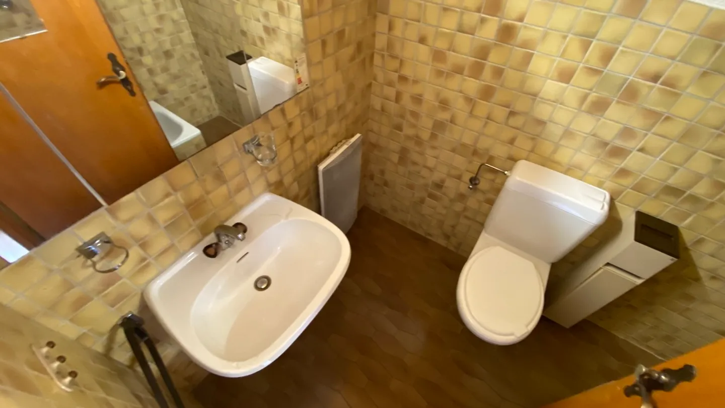 Cozy 2.5-Room Apartment - Photo 4 of 13