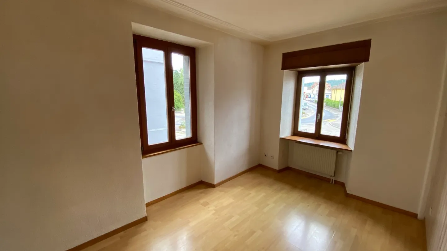 Cozy 2.5-Room Apartment - Photo 8 of 13