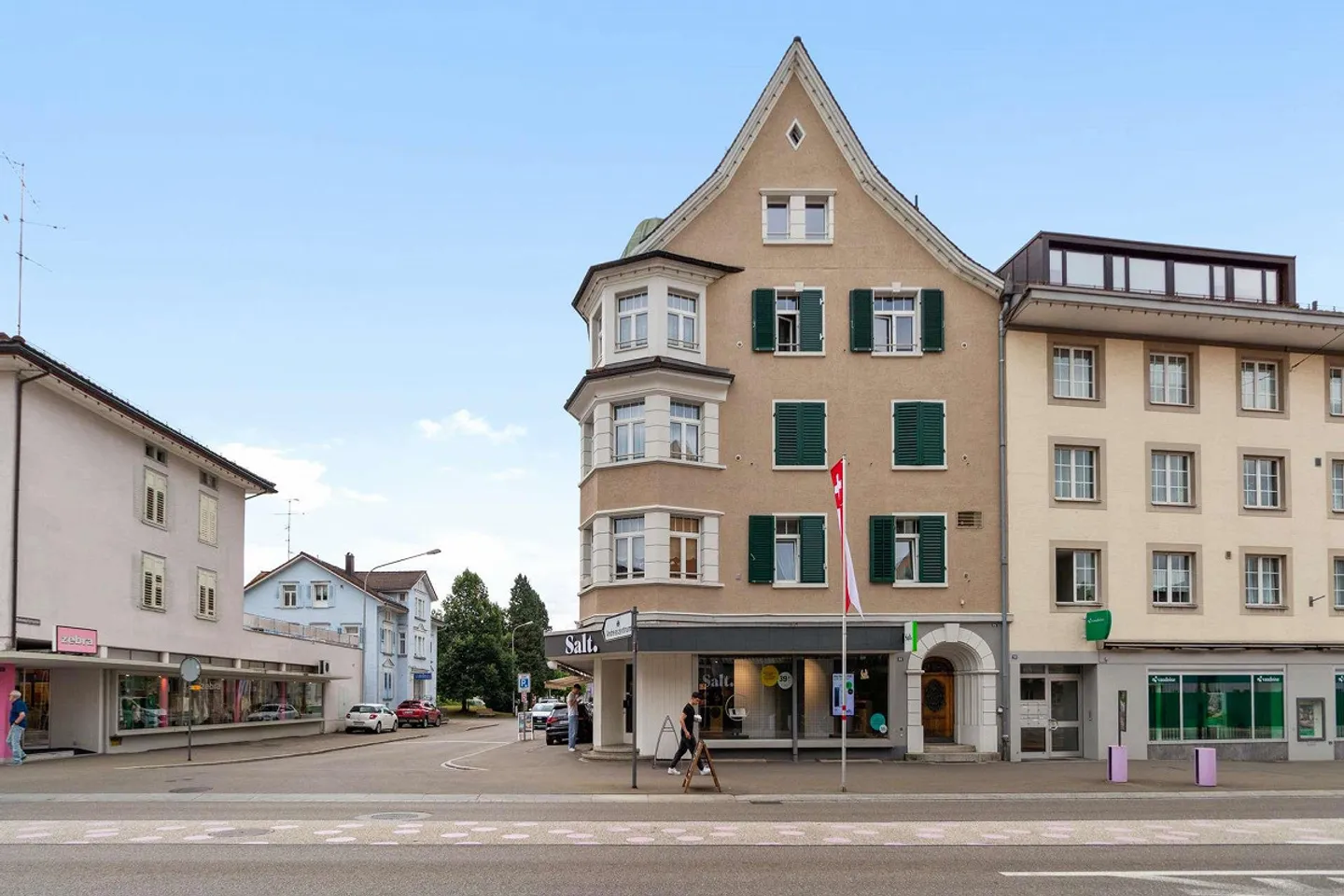 Residential and commercial building with charm in the center of Gossau - Photo 1 of 5