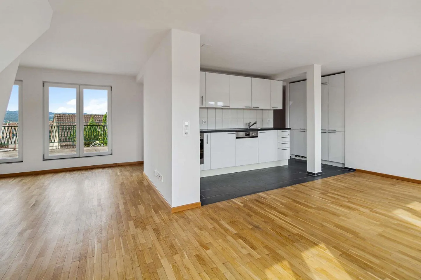 Residential and commercial building with charm in the center of Gossau - Photo 2 of 5