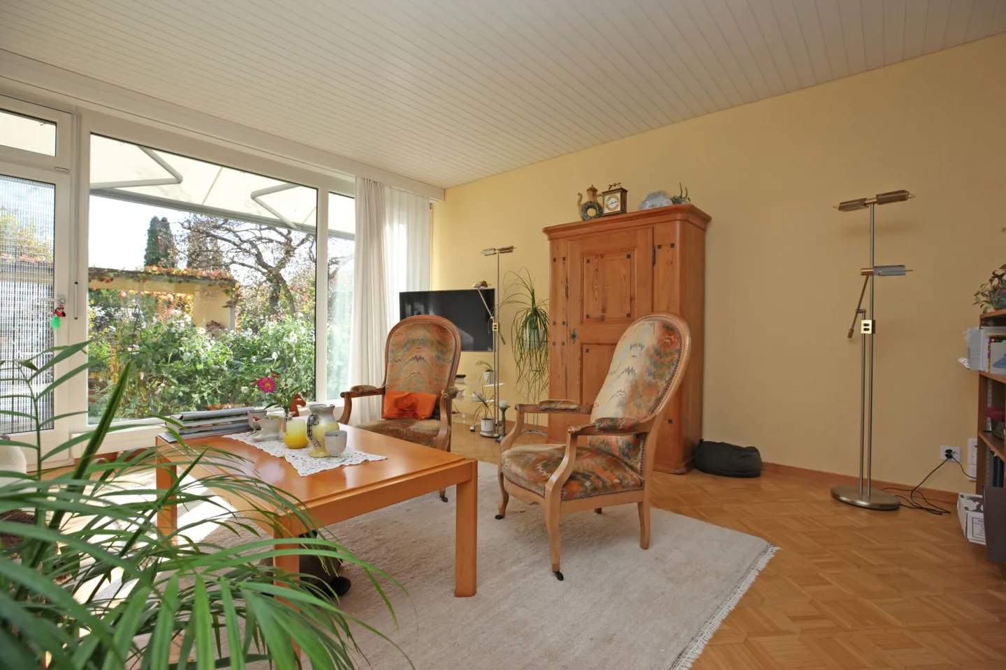 5-room corner house with extension, garden & communal pool - Photo 9 of 14