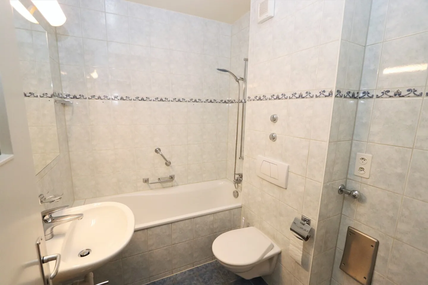 Wohlfühlwohnung an optimaler Lage in Murten - Photo 10 of 12