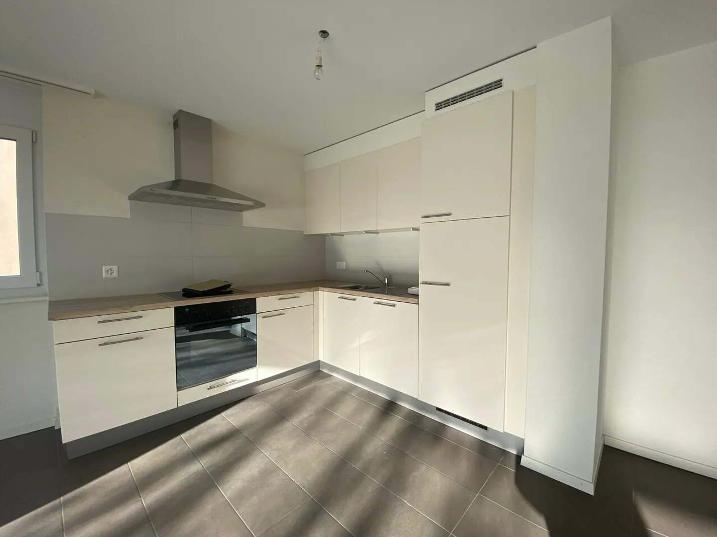 Appartamento di 2 stanze al 4° piano - Foto 2 di 6