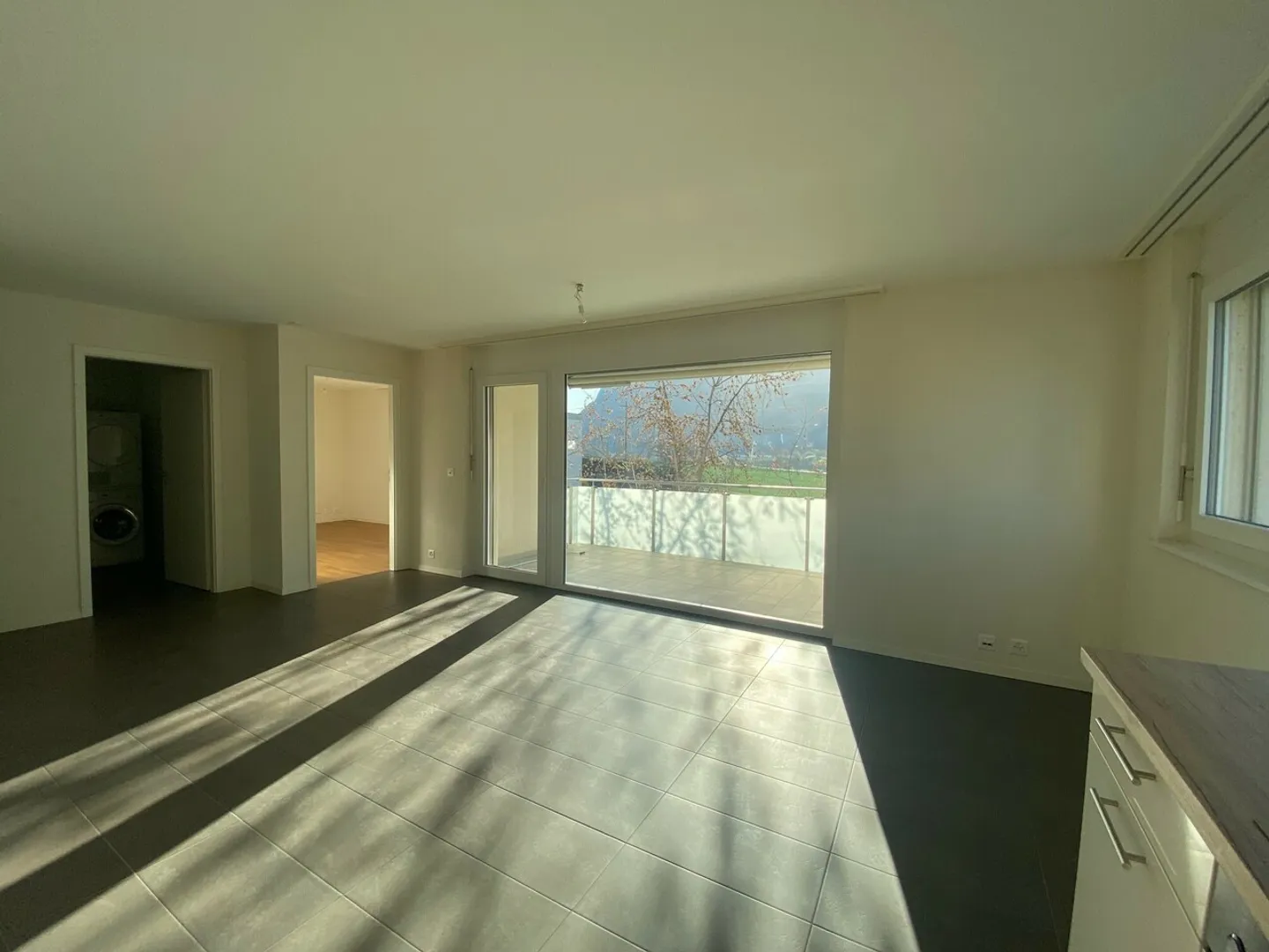 Appartamento di 2 stanze al 4° piano - Foto 3 di 6