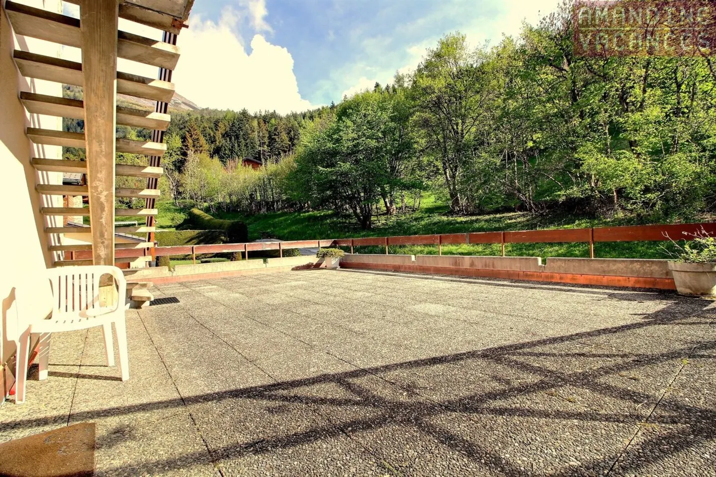 Appartement Charmant avec Vue Alpine - Photo 10 sur 13