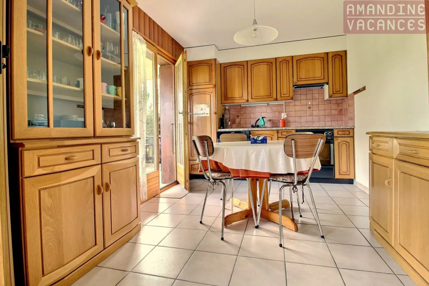 Appartement Charmant avec Vue Alpine - Photo 2 sur 13