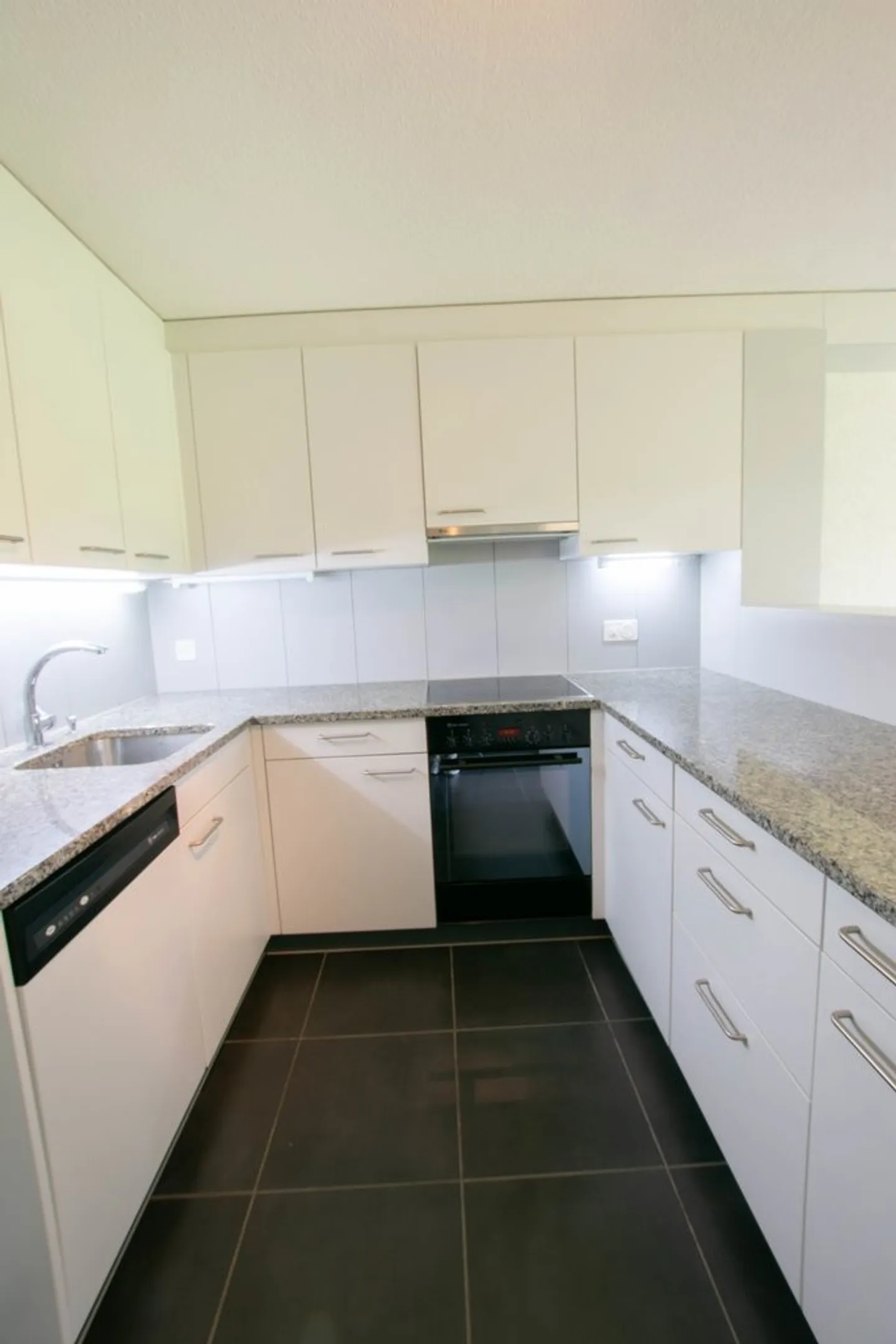 Appartement spacieux de 5,5 pièces à louer - Photo 4 sur 10