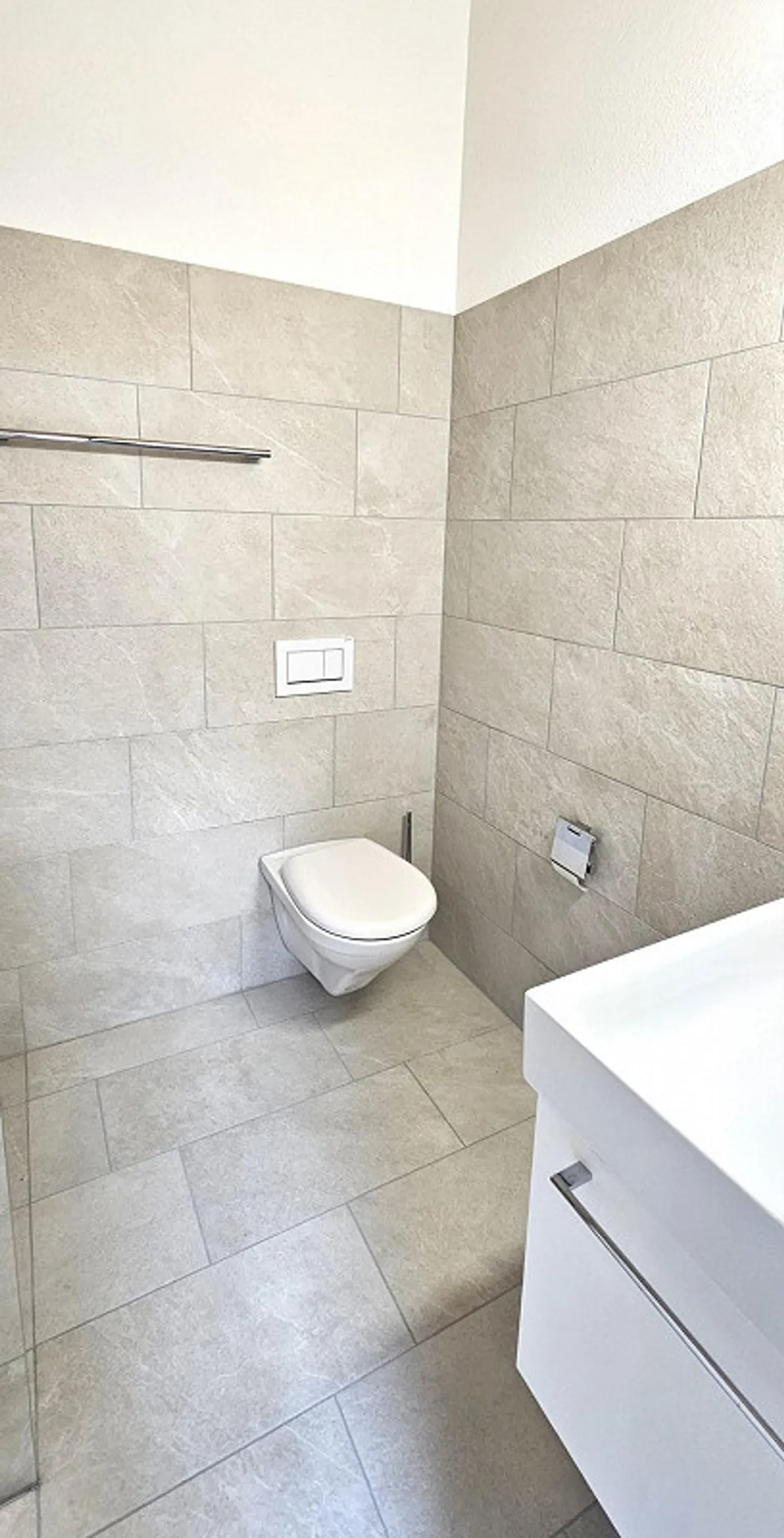 Nouvel appartement lumineux et spécial de 2 pièces - Photo 10 sur 13