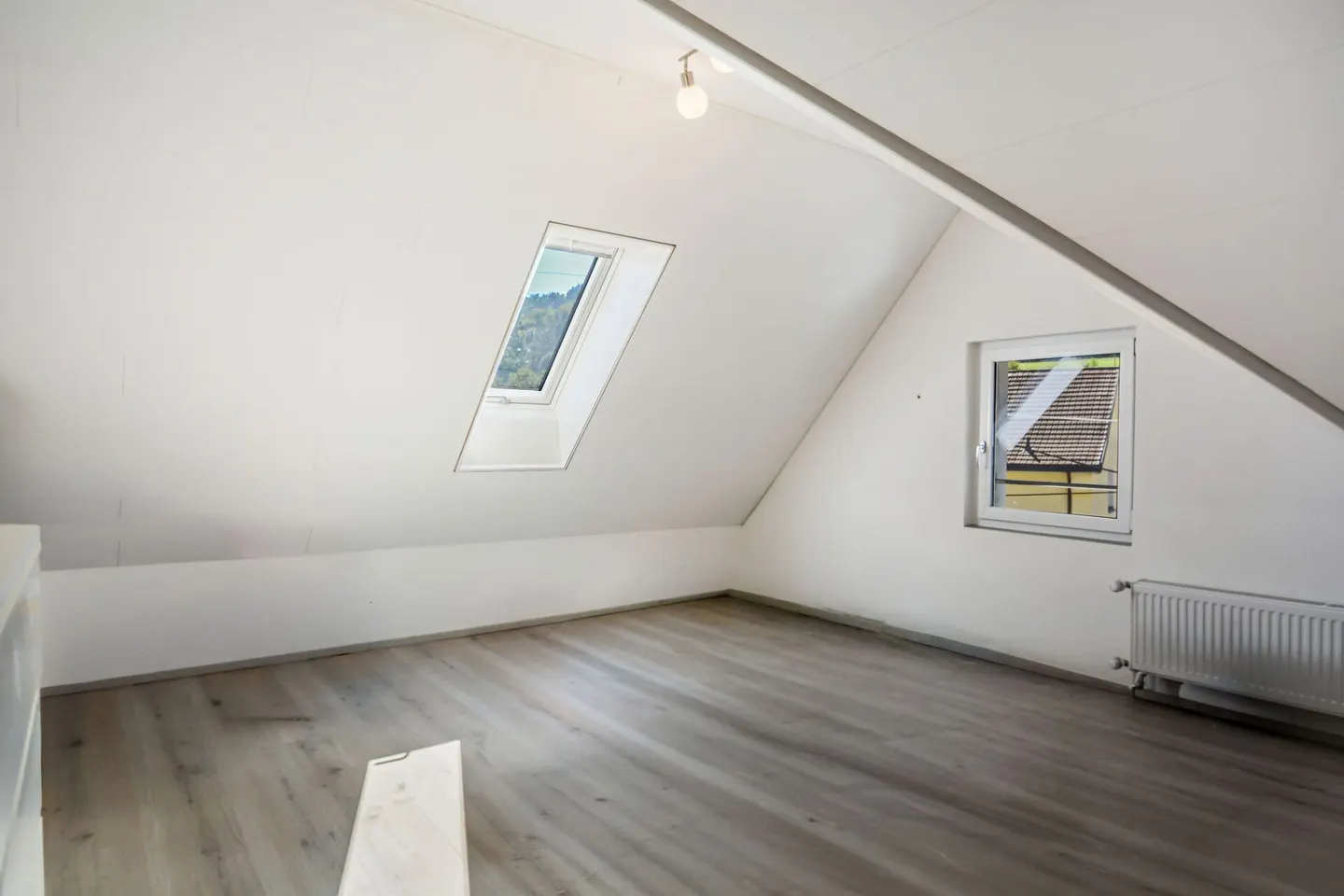 Sonvilier, magnificent 5.5-room renovated house - Photo 11 of 14