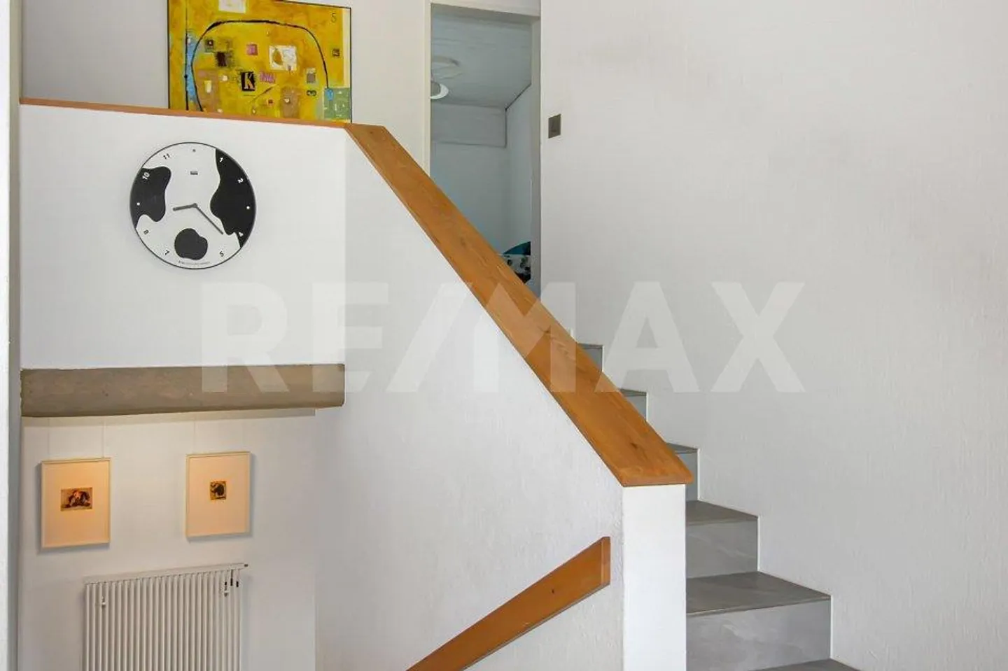 Charmantes Einfamilienhaus mit Pool - Foto 8 von 13