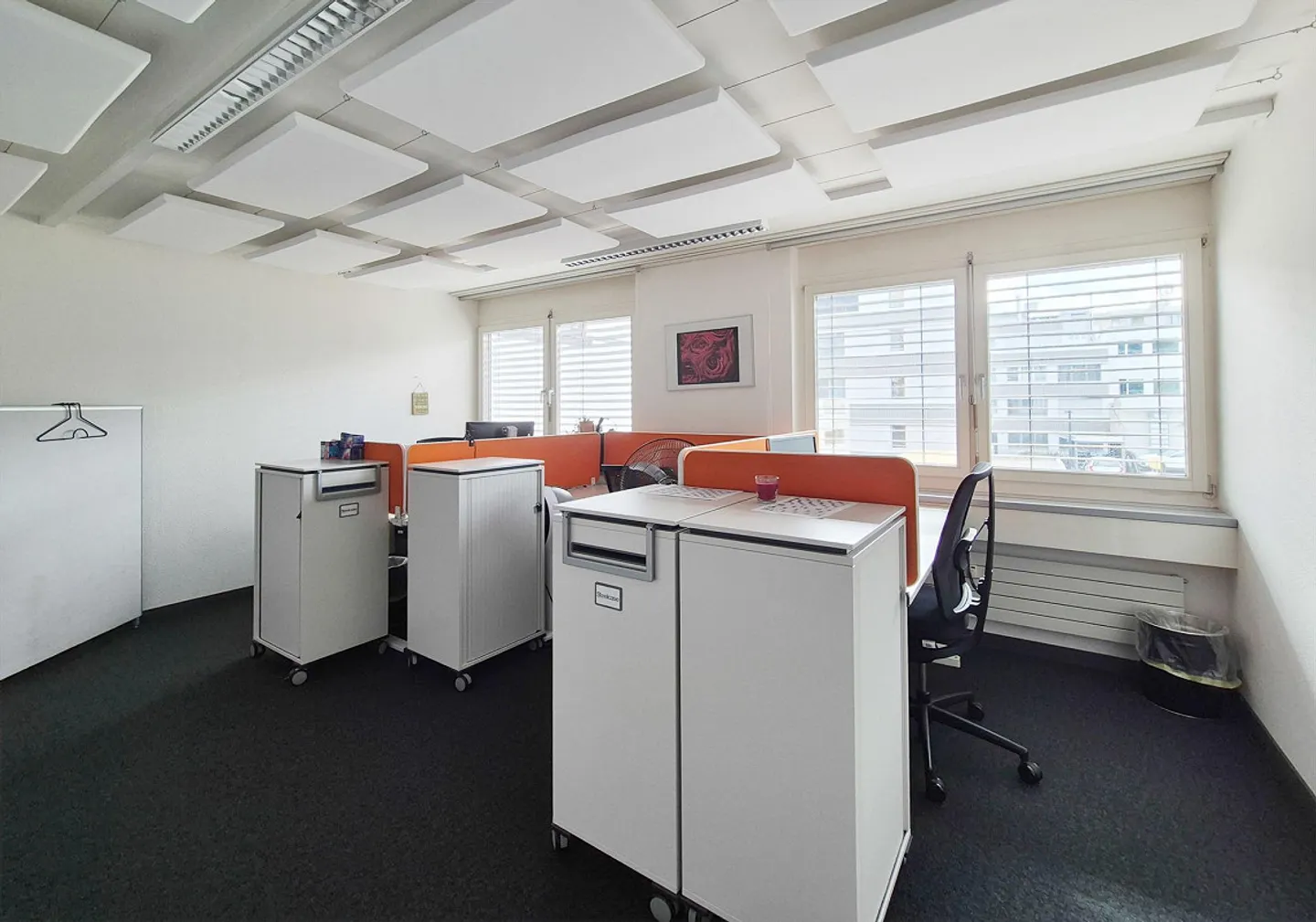 Grand espace de bureau dans un emplacement central - Photo 4 sur 7