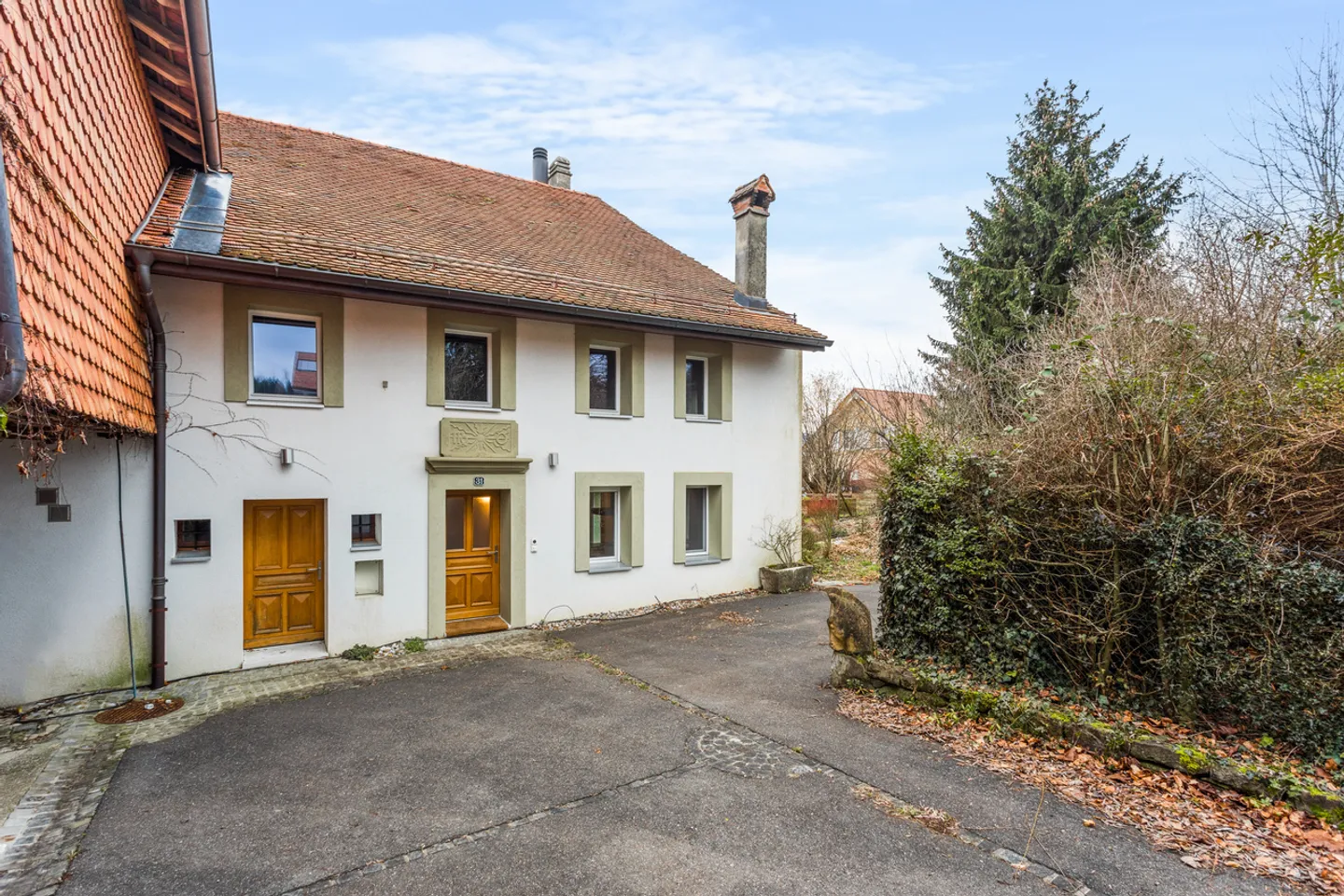 19th Century Renovated Farm and Barn Convertible into 3 Apartments - Photo 3 of 15