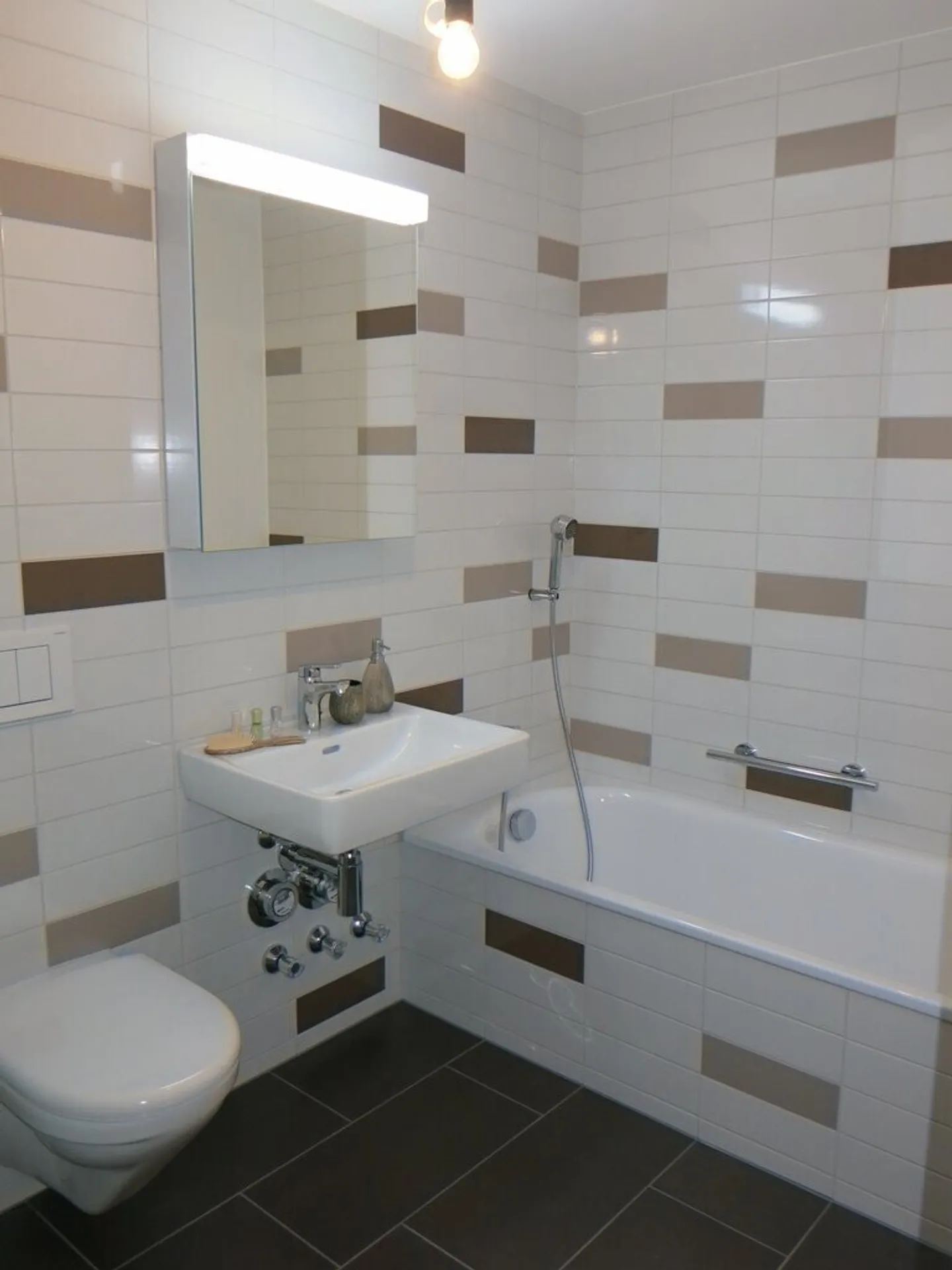 A Happy Apartment Start - Photo 7 of 8