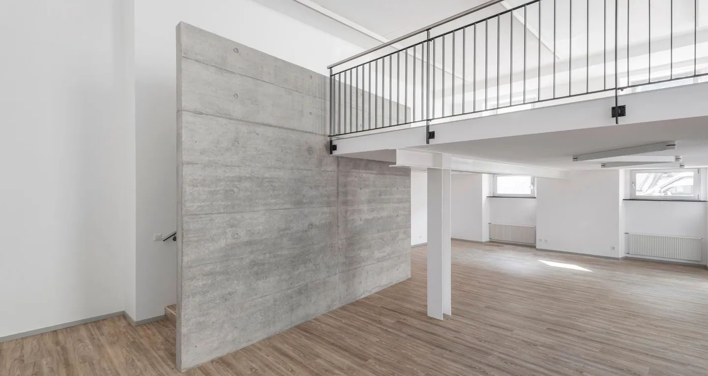 Rental property near the train station - Photo 1 of 4