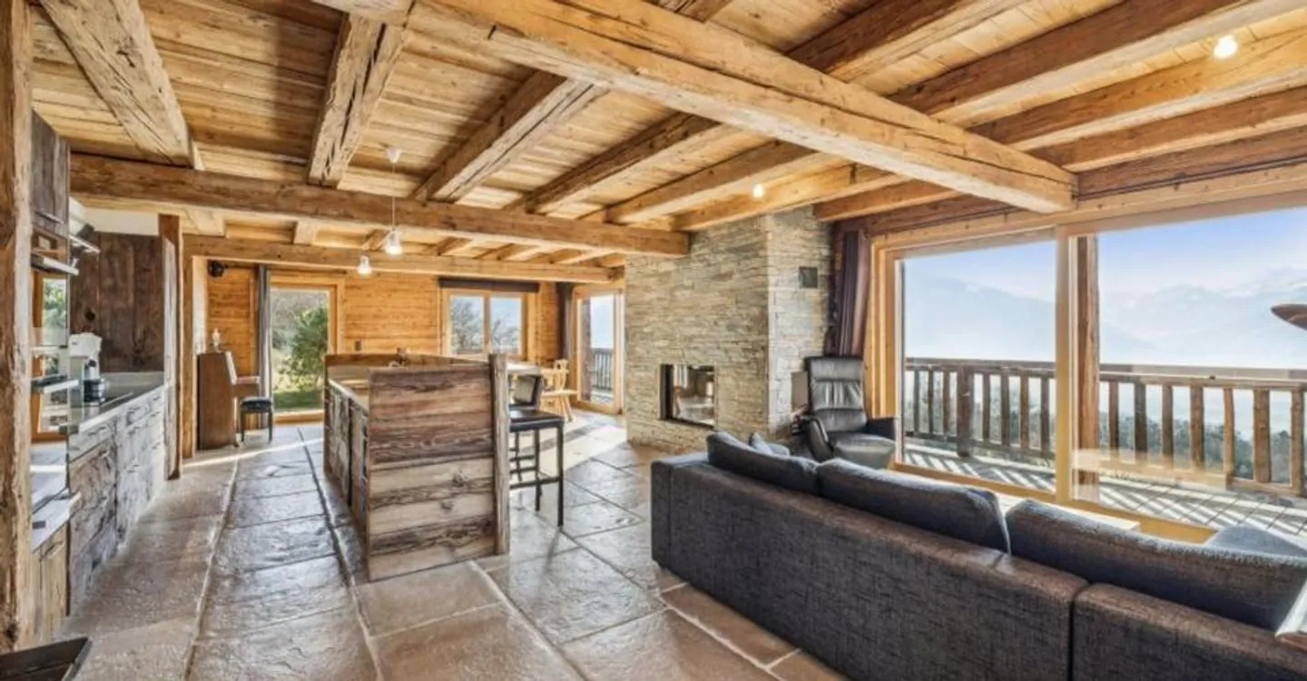 Incantevole chalet con 5 camere da letto vicino a Villars sur Ollon - Foto 1 di 11