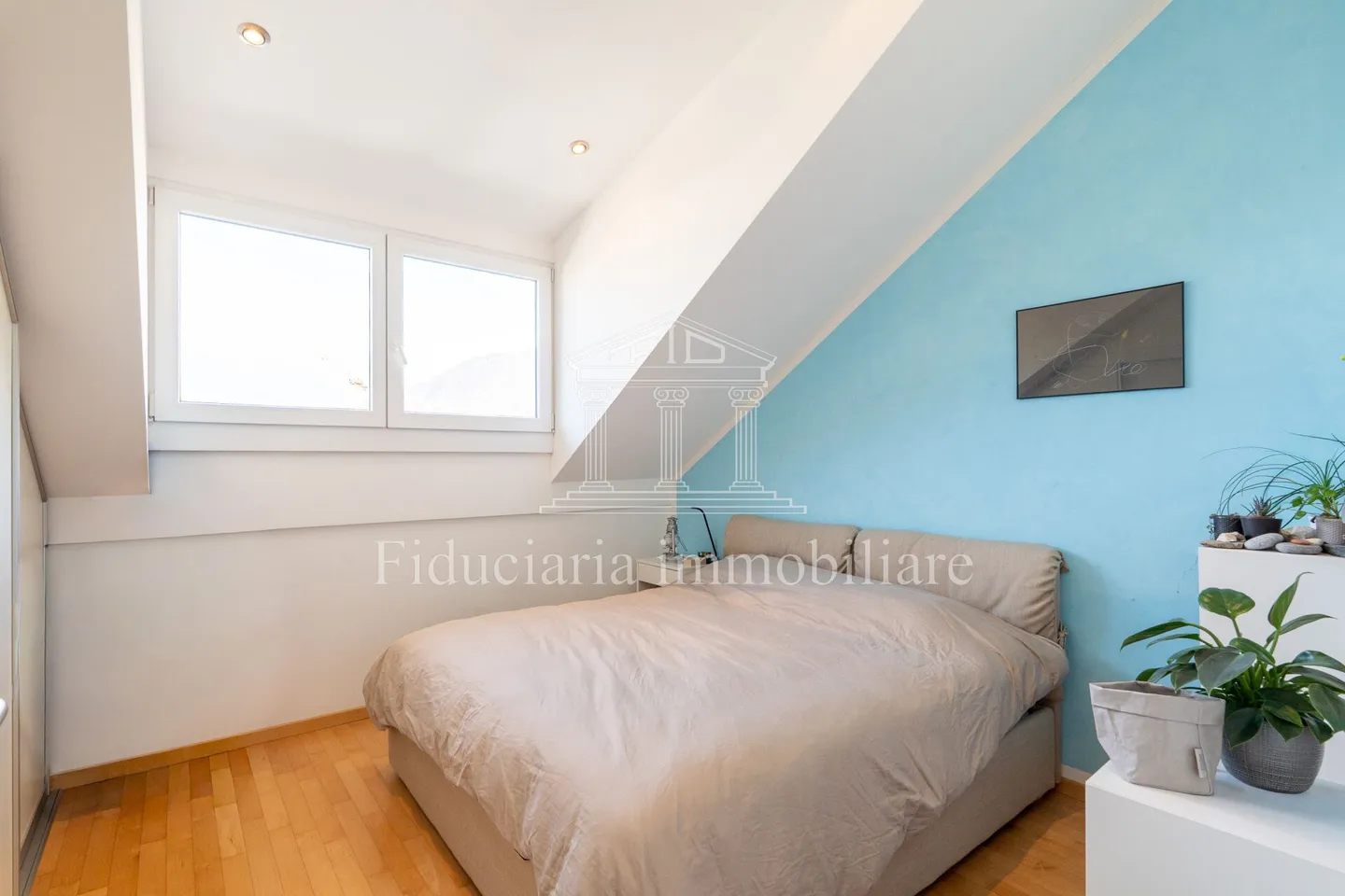 GORDOLA - Geräumige Dachgeschosswohnung in einer Residenz mit nur 4 Einheiten - Foto 7 von 13