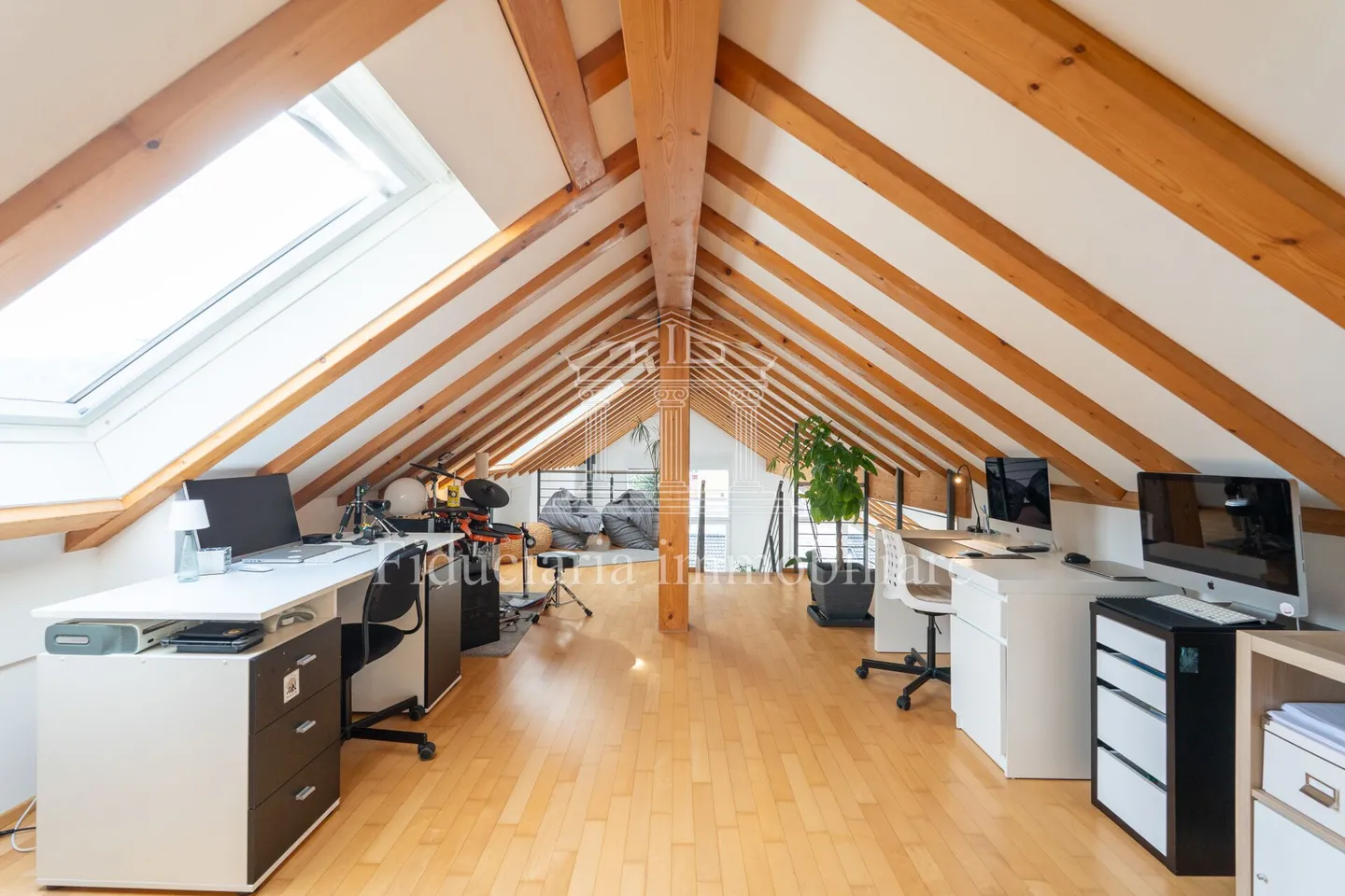 GORDOLA - Geräumige Dachgeschosswohnung in einer Residenz mit nur 4 Einheiten - Foto 11 von 13