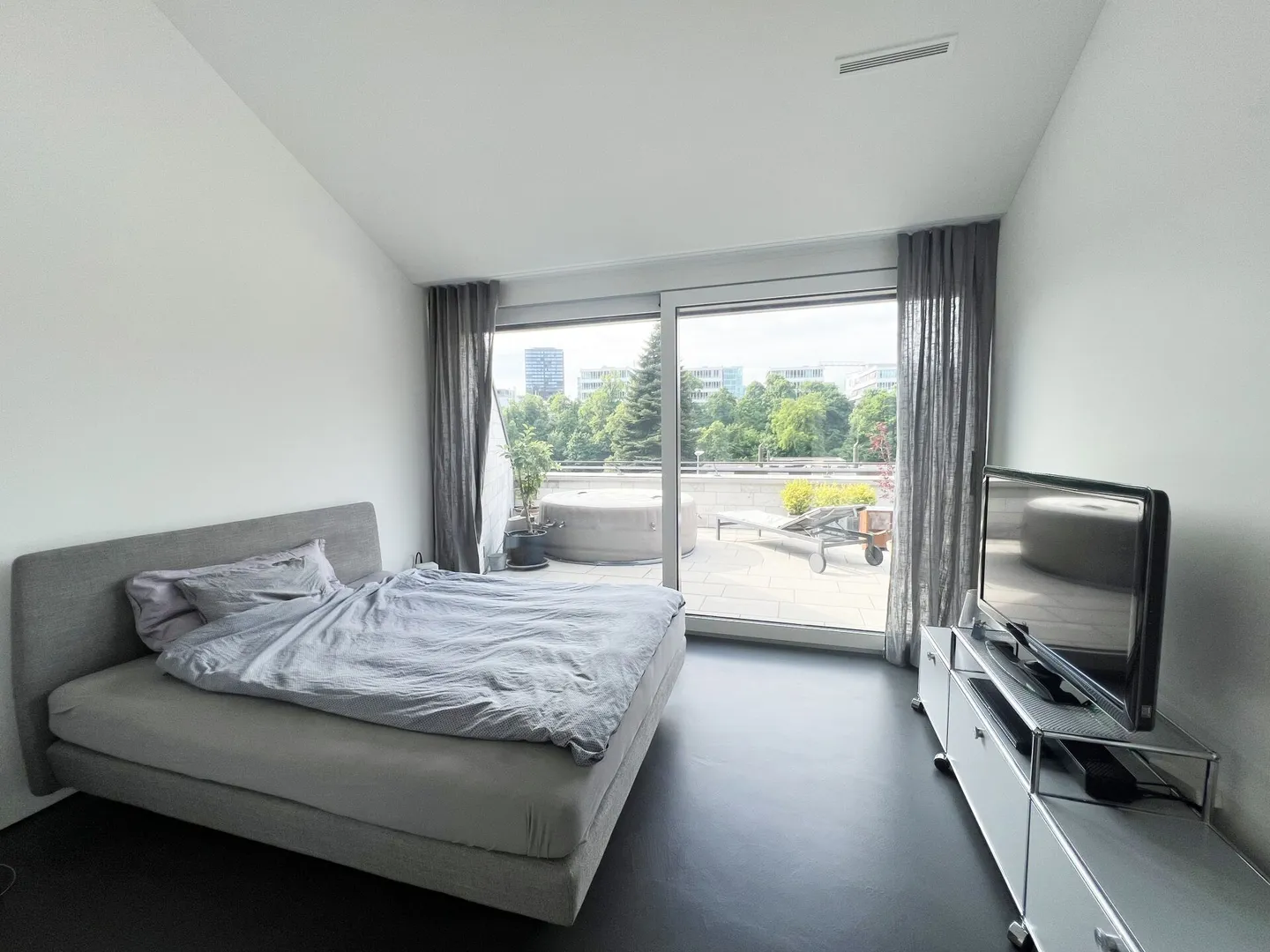 Vie moderne de haut niveau avec une bonne dose de luxe - Photo 5 sur 8