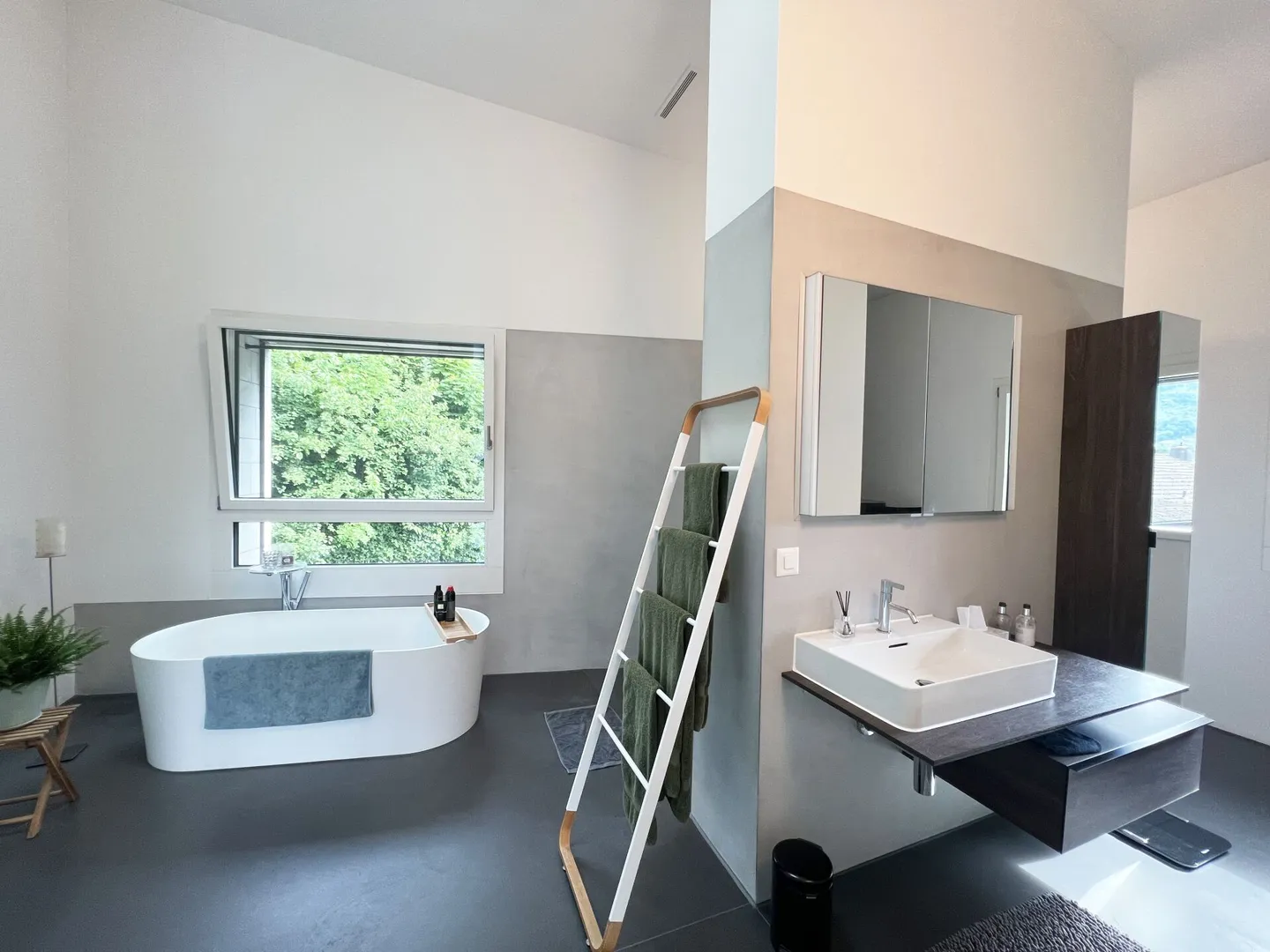 Vie moderne de haut niveau avec une bonne dose de luxe - Photo 6 sur 8