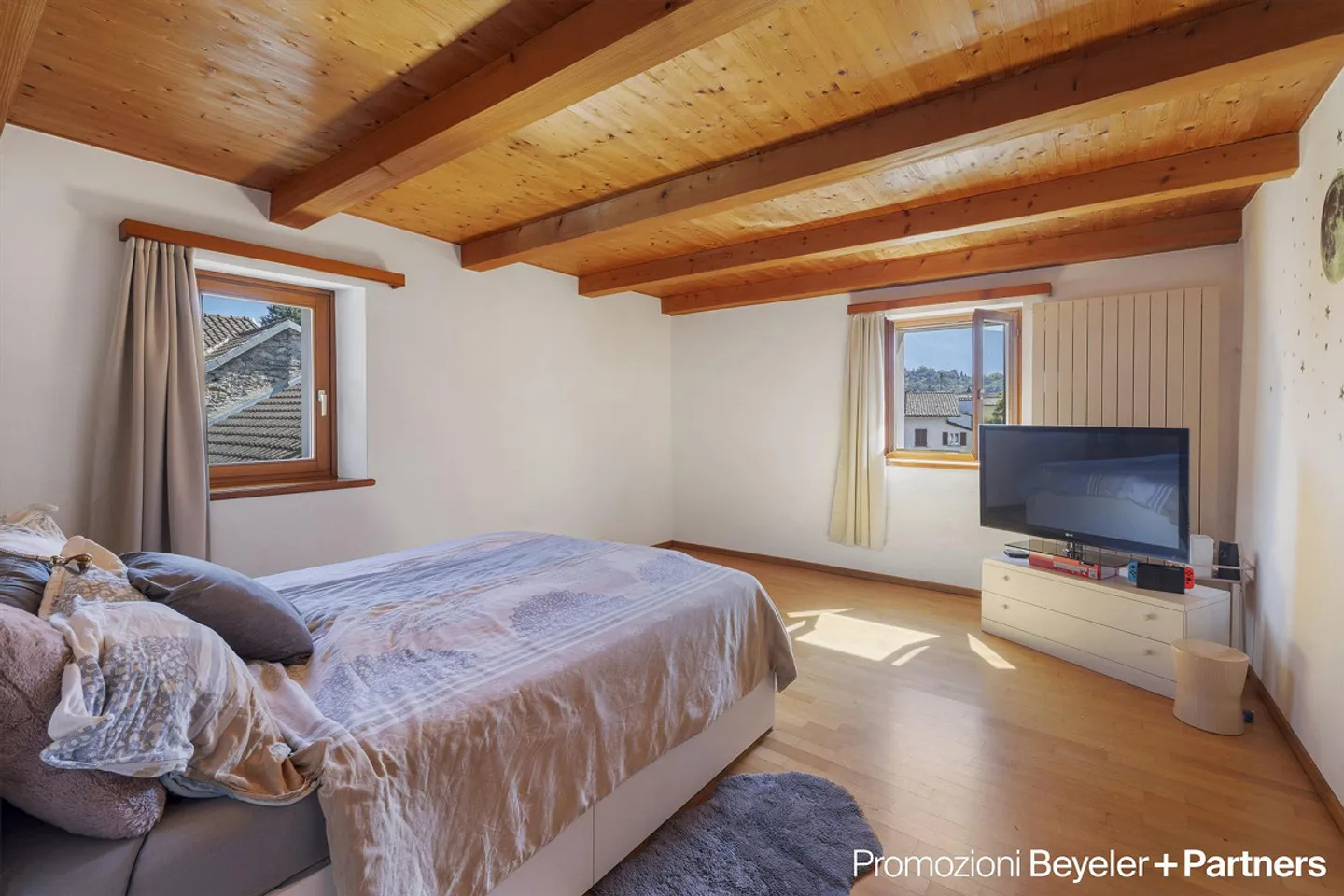 Wohnen mit Stil – 5 Zimmer Wohnung mit zwei Terrassen in Losone, Zweitwohnsitz - Foto 8 von 15