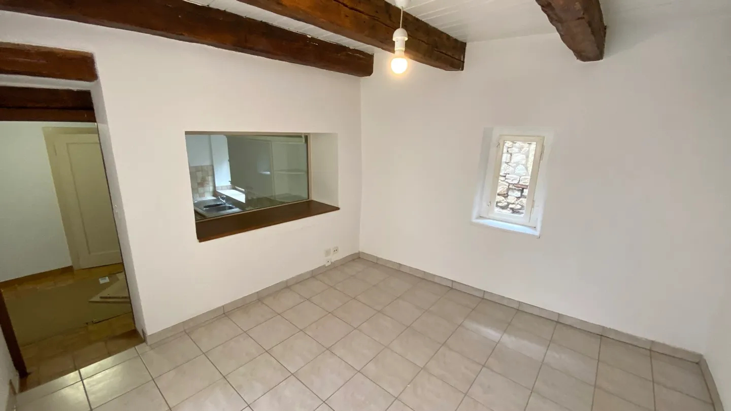Charming Apartment in Porrentruy - Photo 5 of 10