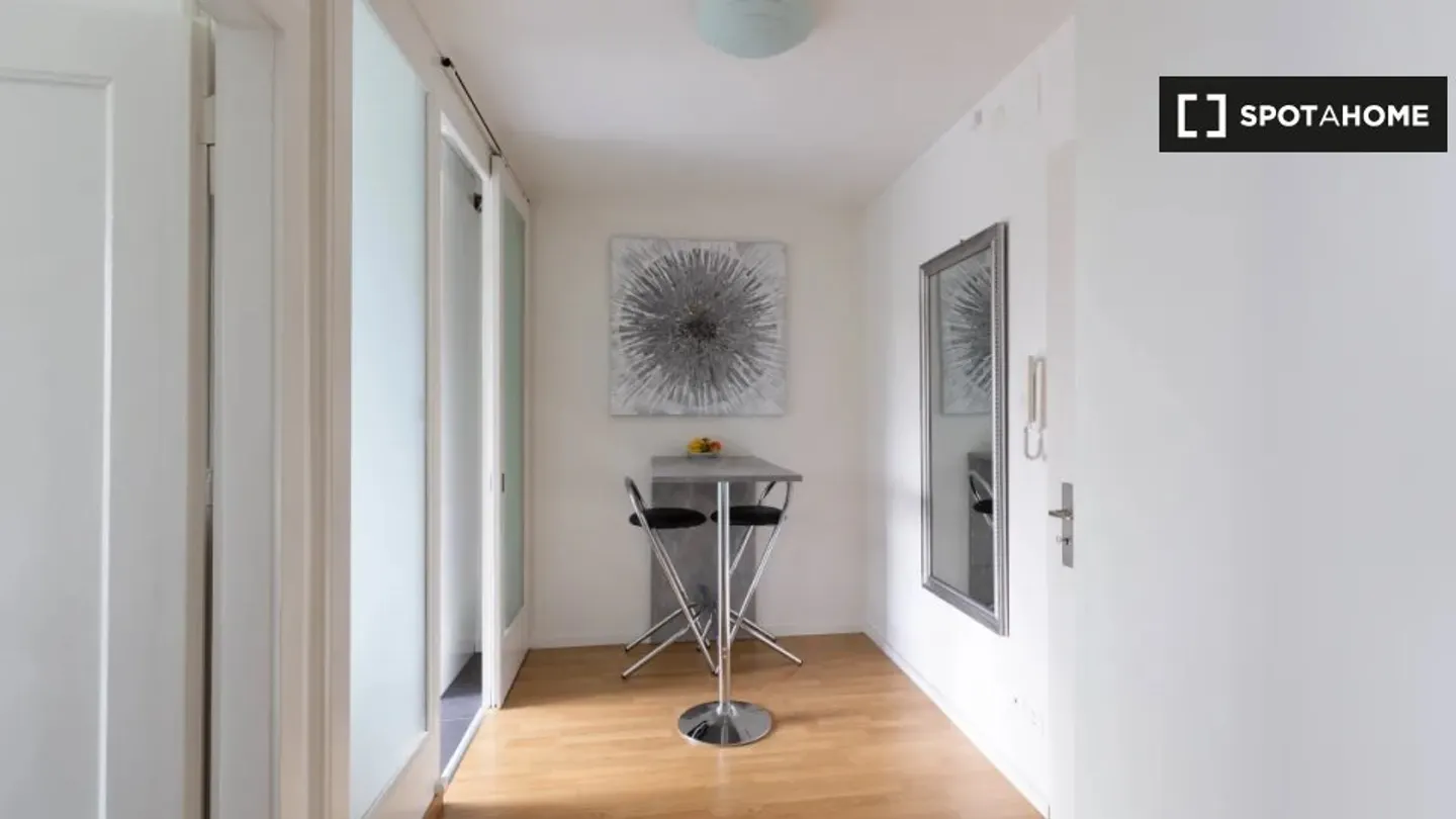 Charmante Wohnung in Zürich - Foto 1 von 8