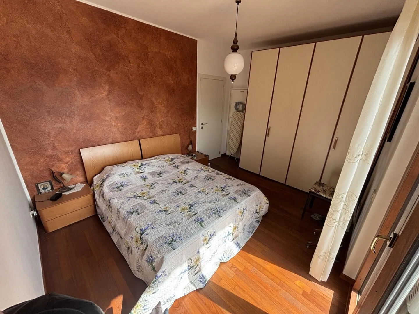 Appartamento elegante di 3,5 locali con garage e vista mozzafiato sul lago di Lugano in posizione soleggiata a Campione (IT) - Foto 5 di 13