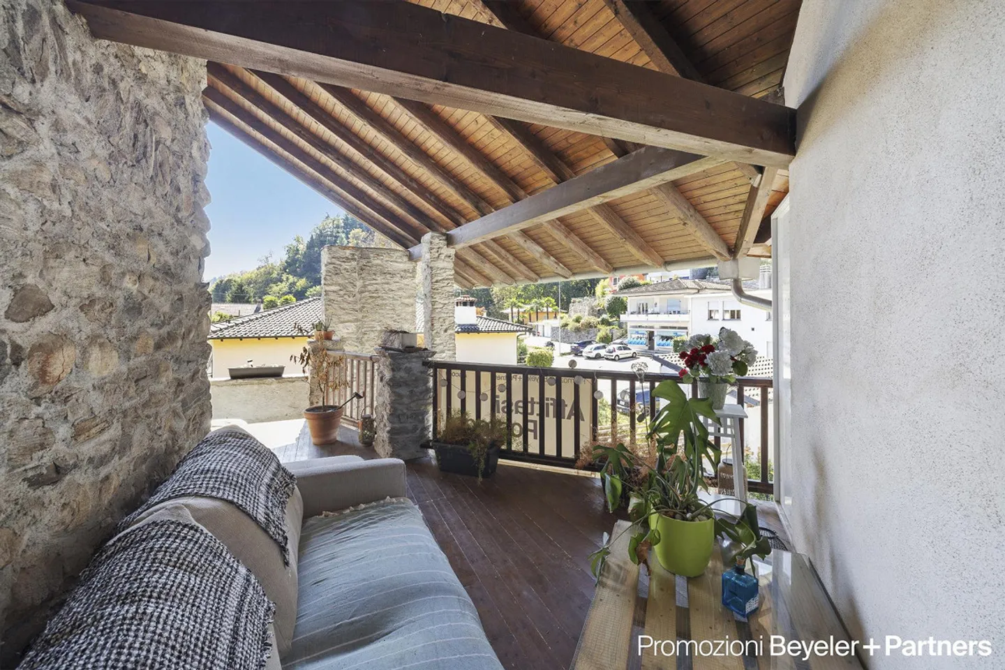 Wohnen mit Stil – 5 Zimmer Wohnung mit zwei Terrassen in Losone, Zweitwohnsitz - Foto 10 von 15