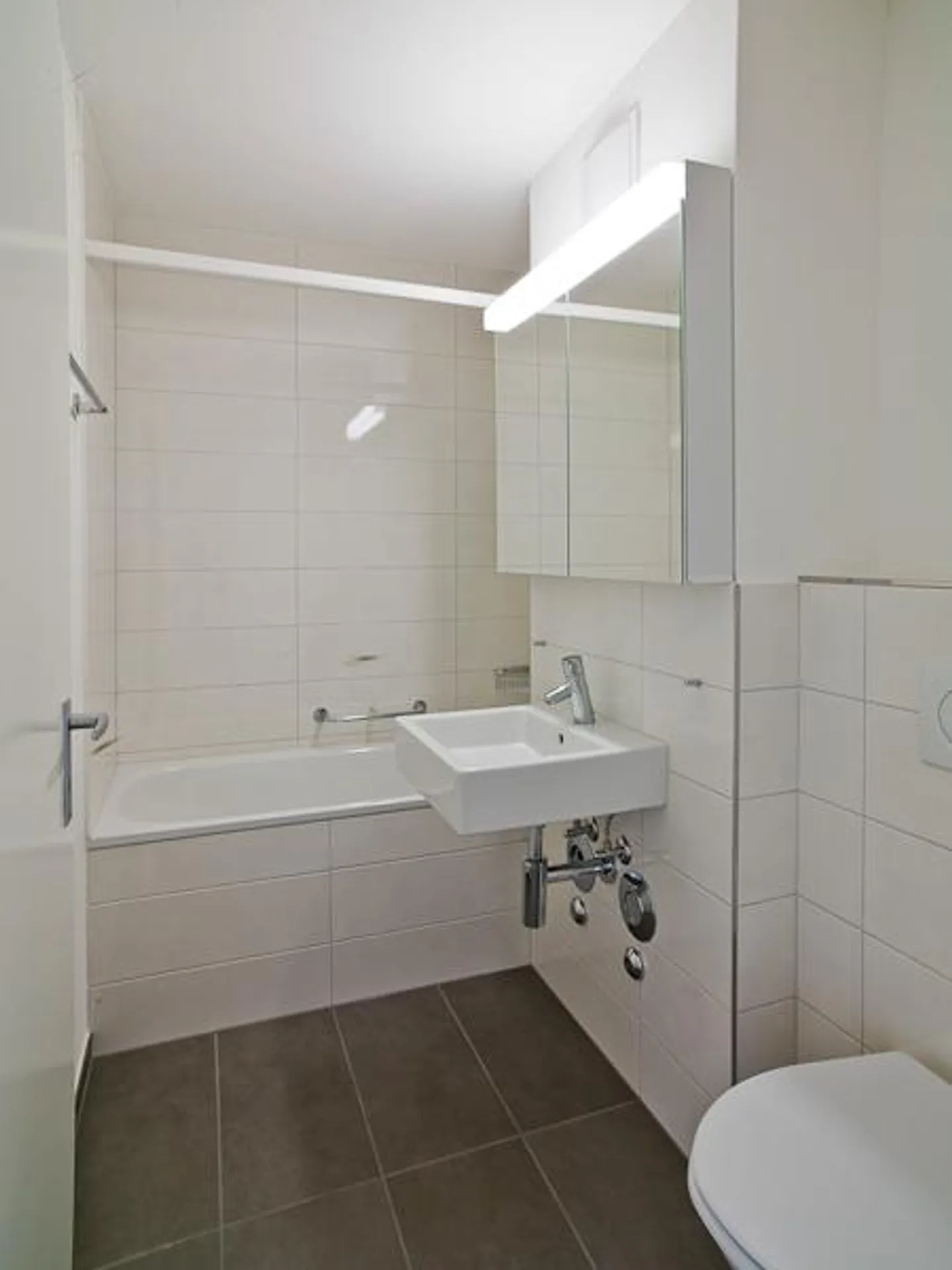 Sonnige Wohnung mit Balkon - Foto 4 von 6