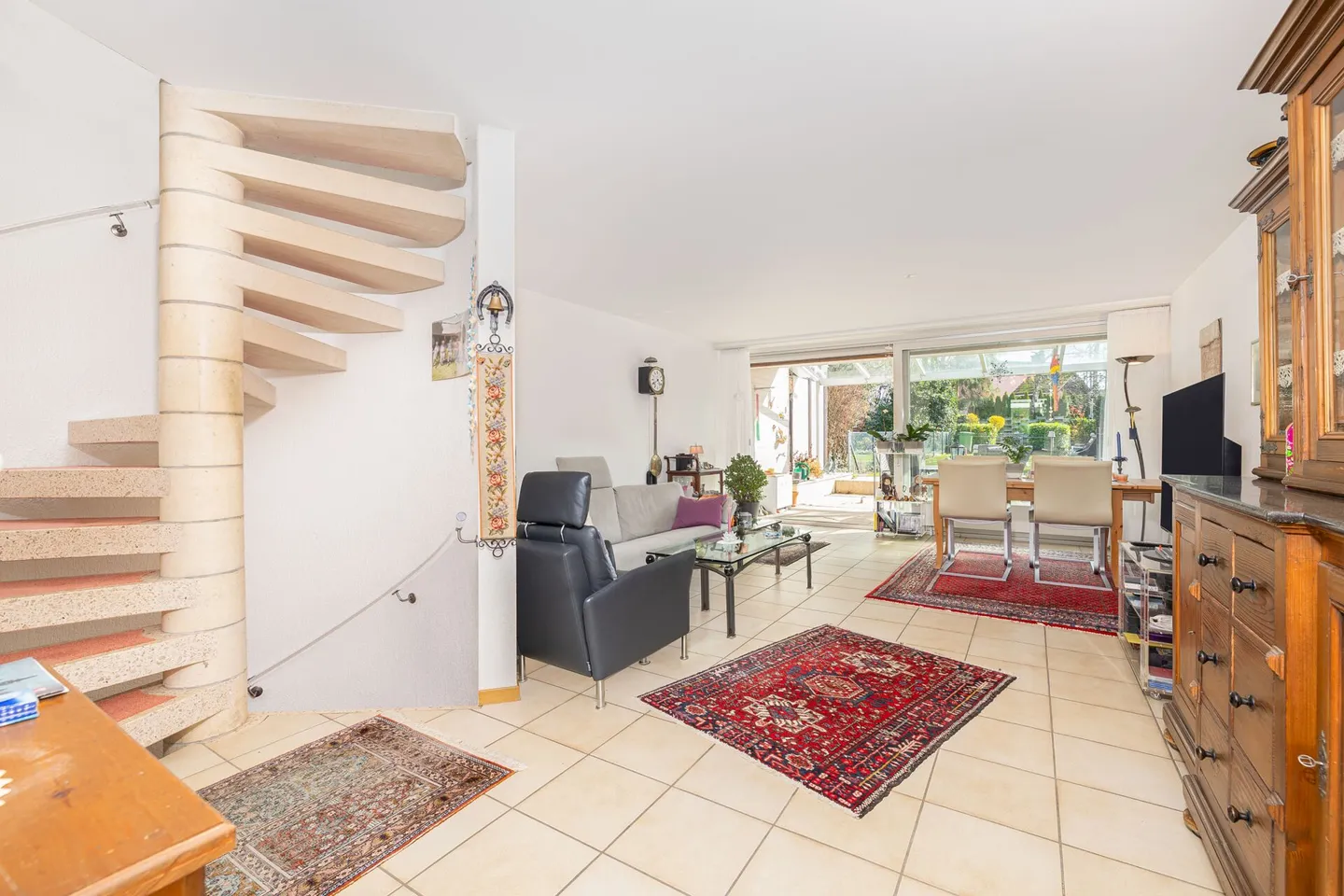 Charmantes Familienhaus mit Garten - Foto 4 von 13