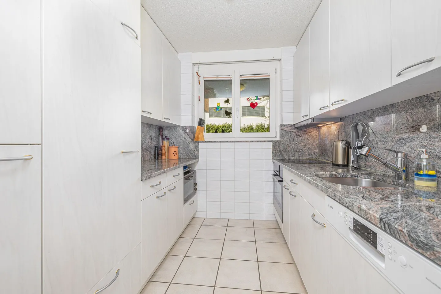 Charmantes Familienhaus mit Garten - Foto 5 von 13