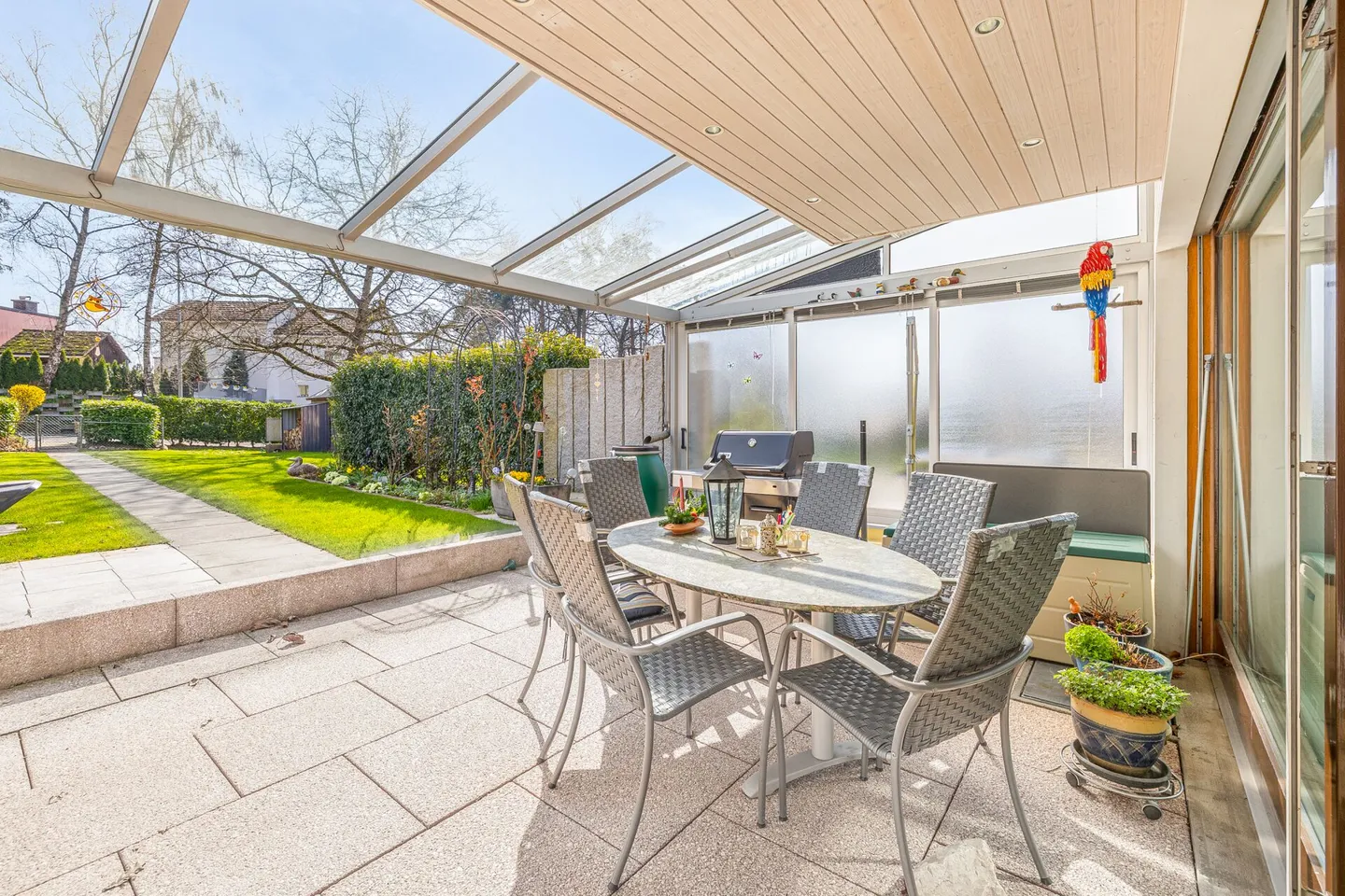 Charmantes Familienhaus mit Garten - Foto 11 von 13