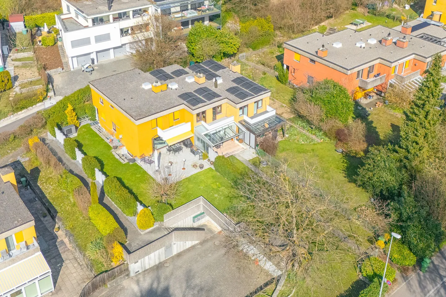 Charmantes Familienhaus mit Garten - Foto 13 von 13