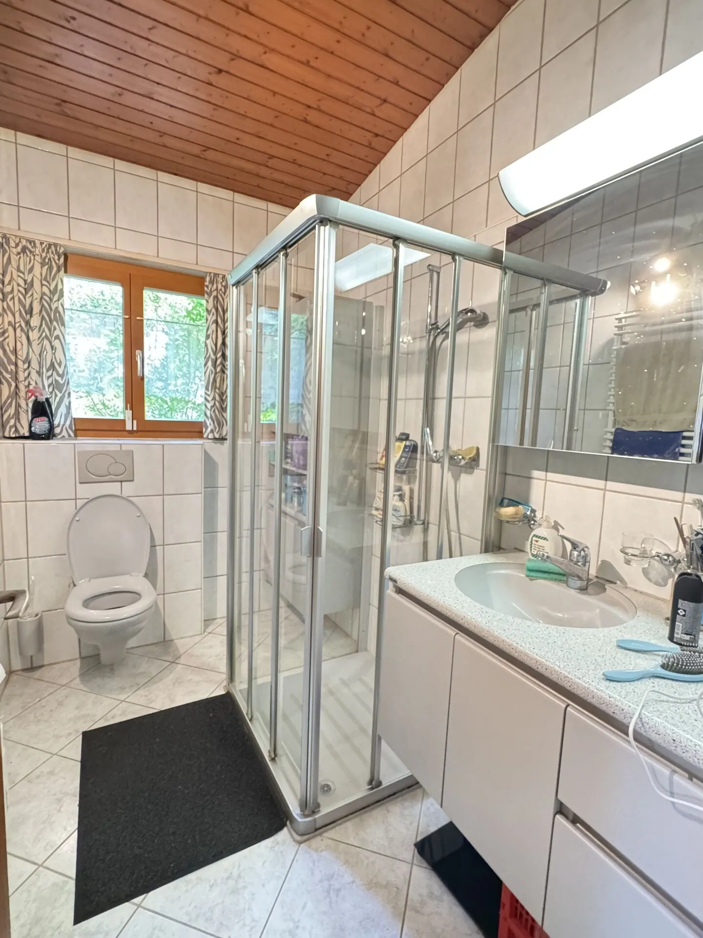 Casa unifamiliare con appartamento separato e grande terrazza - Foto 18 di 25