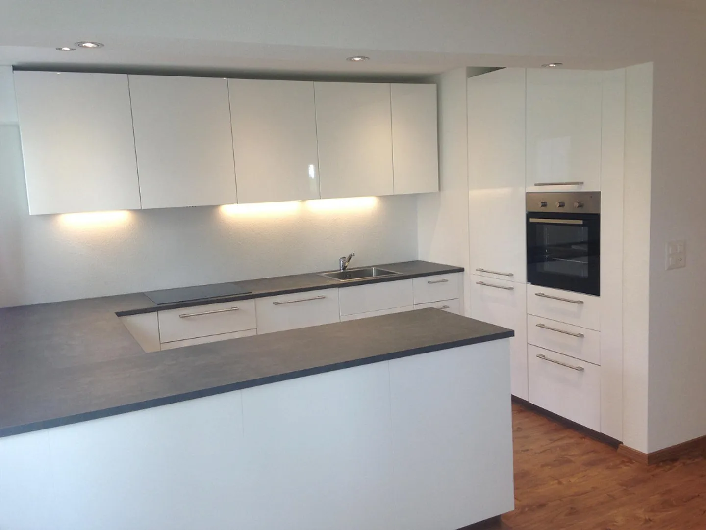 appartement lumineux et ensoleillé de 4,5 pièces - Photo 2 sur 25