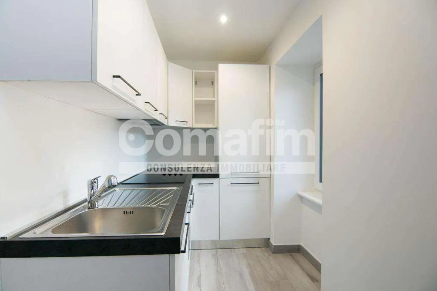 Duplex 3,5 locali nel pieno centro di Biasca - Foto 2 di 7