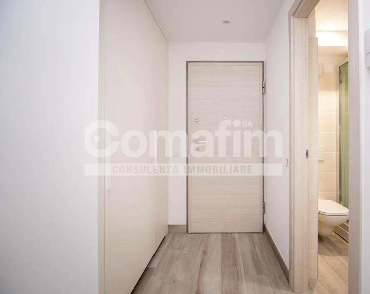Duplex 3,5 locali nel pieno centro di Biasca - Foto 3 di 7