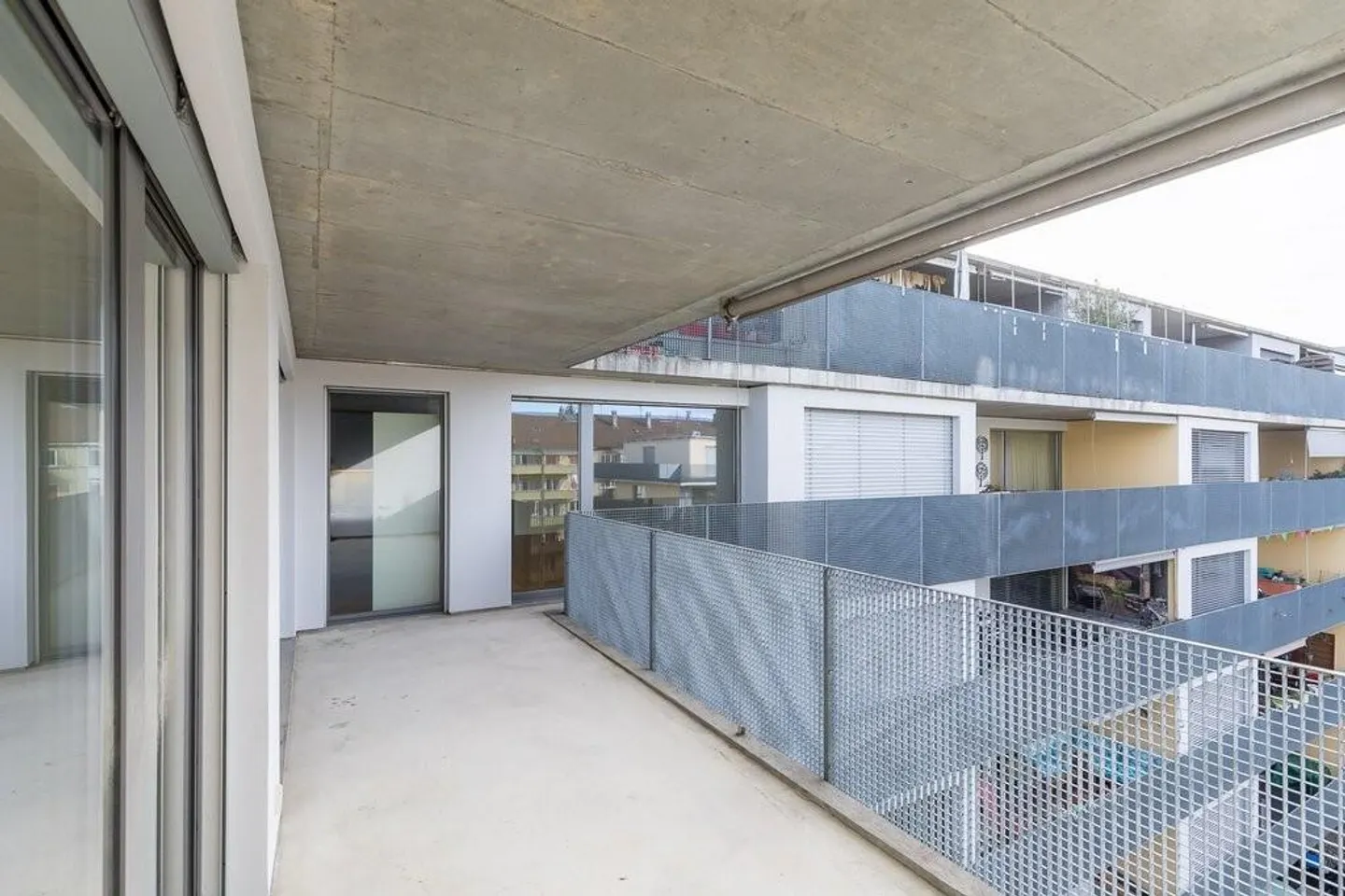Vie urbaine près du Rhin - Photo 11 sur 12