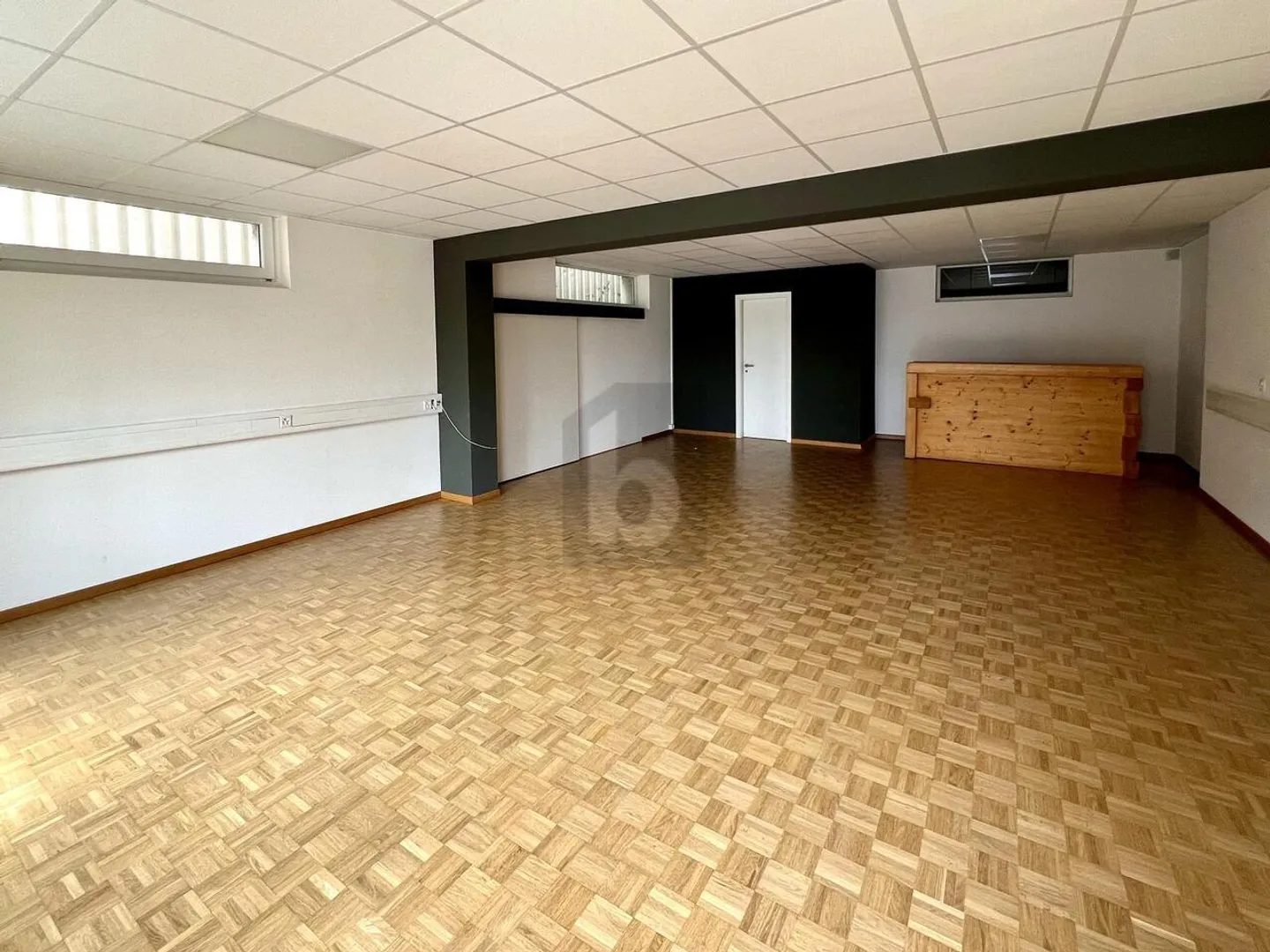 Rustico e moderno nella zona commerciale - Foto 3 di 6