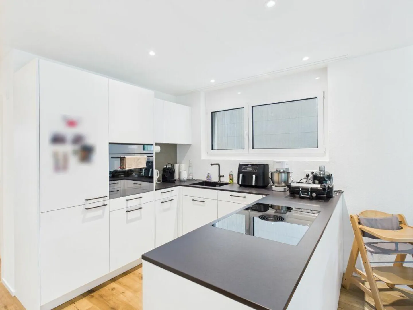 Comme Neuf et Prêt à Emménager Maison de 6 Pièces - Photo 2 sur 15