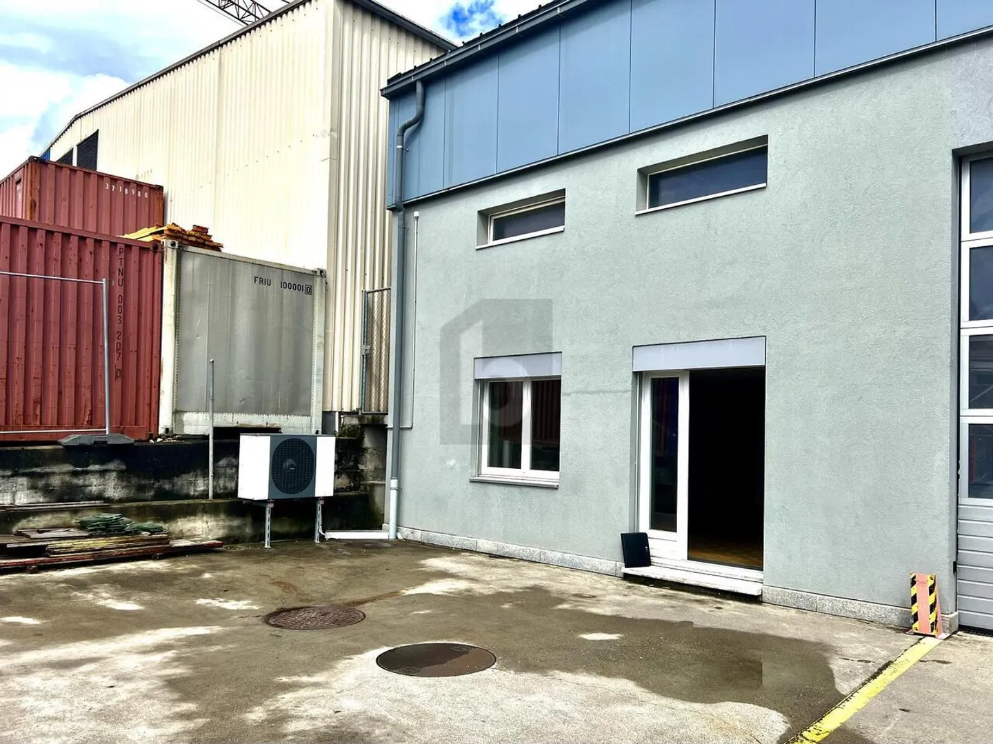 Rustico e moderno nella zona commerciale - Foto 2 di 6