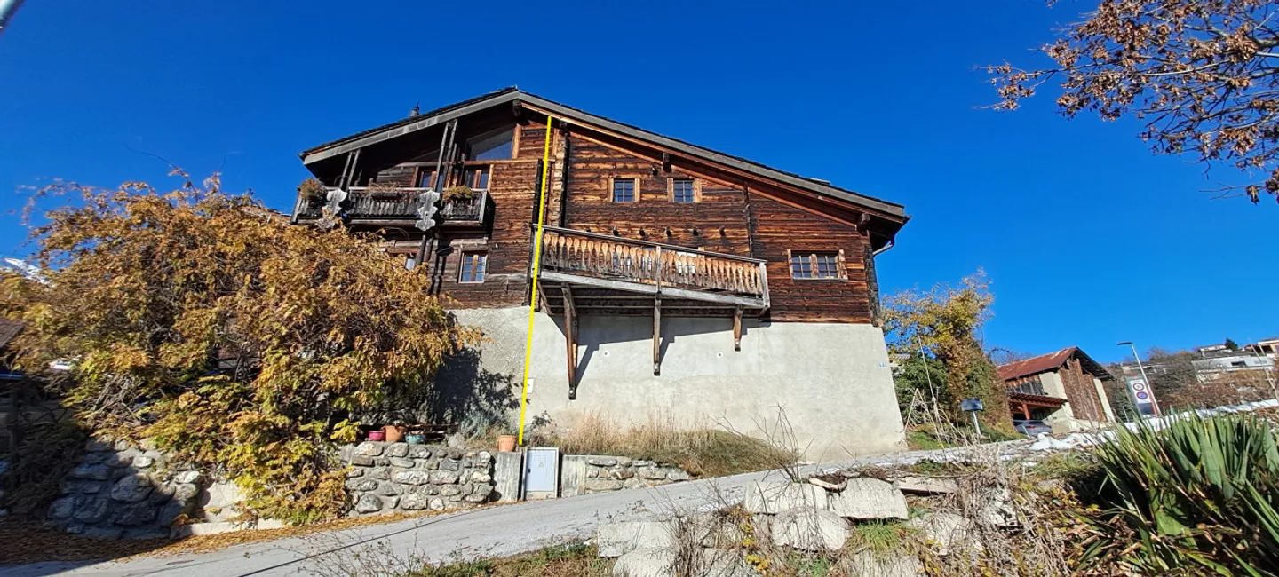 FOR SALE: Semi-detached village house 6.5 rooms in duplex - Photo 2 of 8