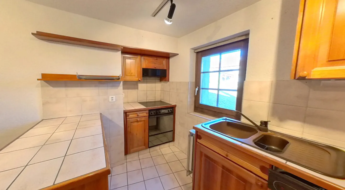 FOR SALE: Semi-detached village house 6.5 rooms in duplex - Photo 4 of 8